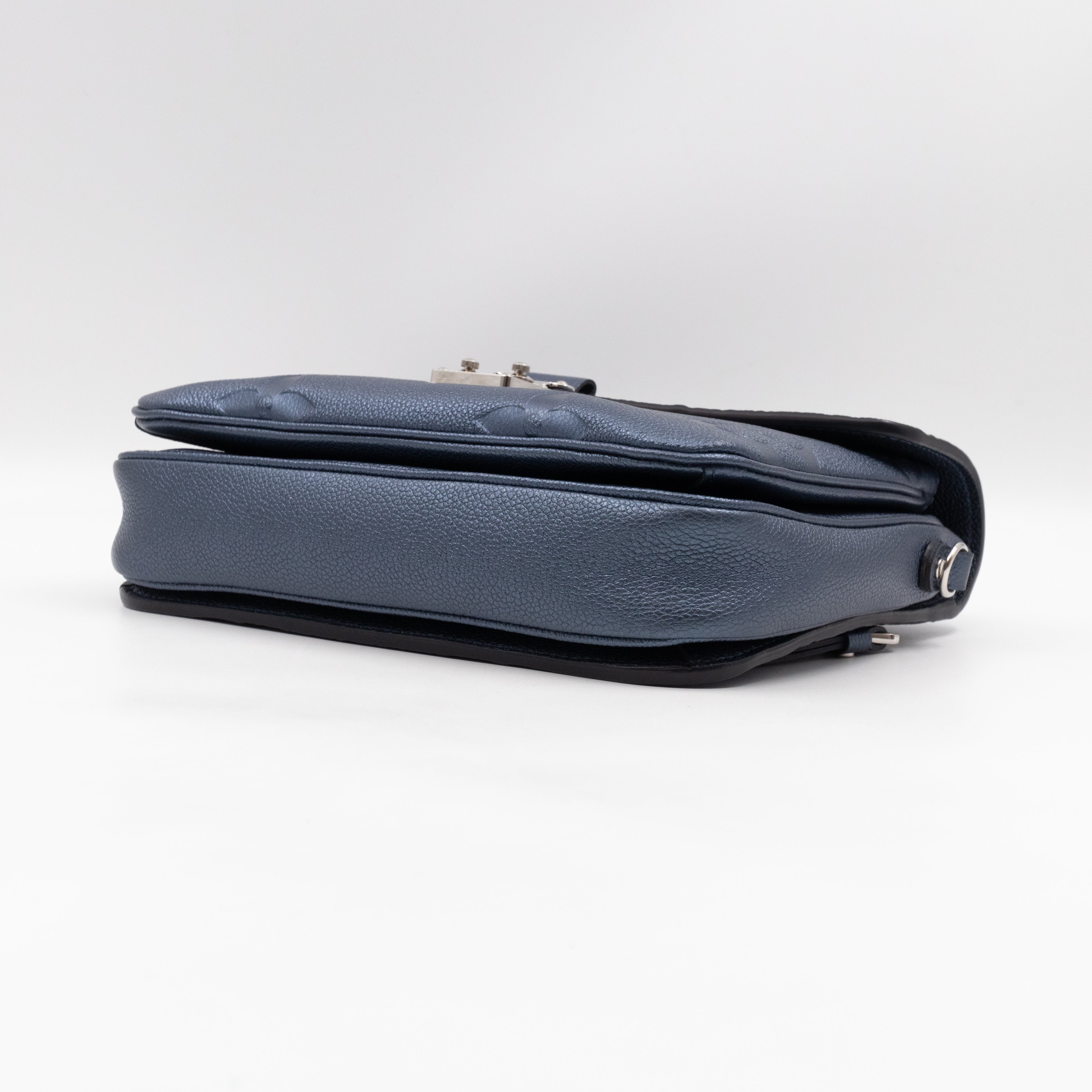 Pochette Metis Giant Empreinte Iridescent Leather