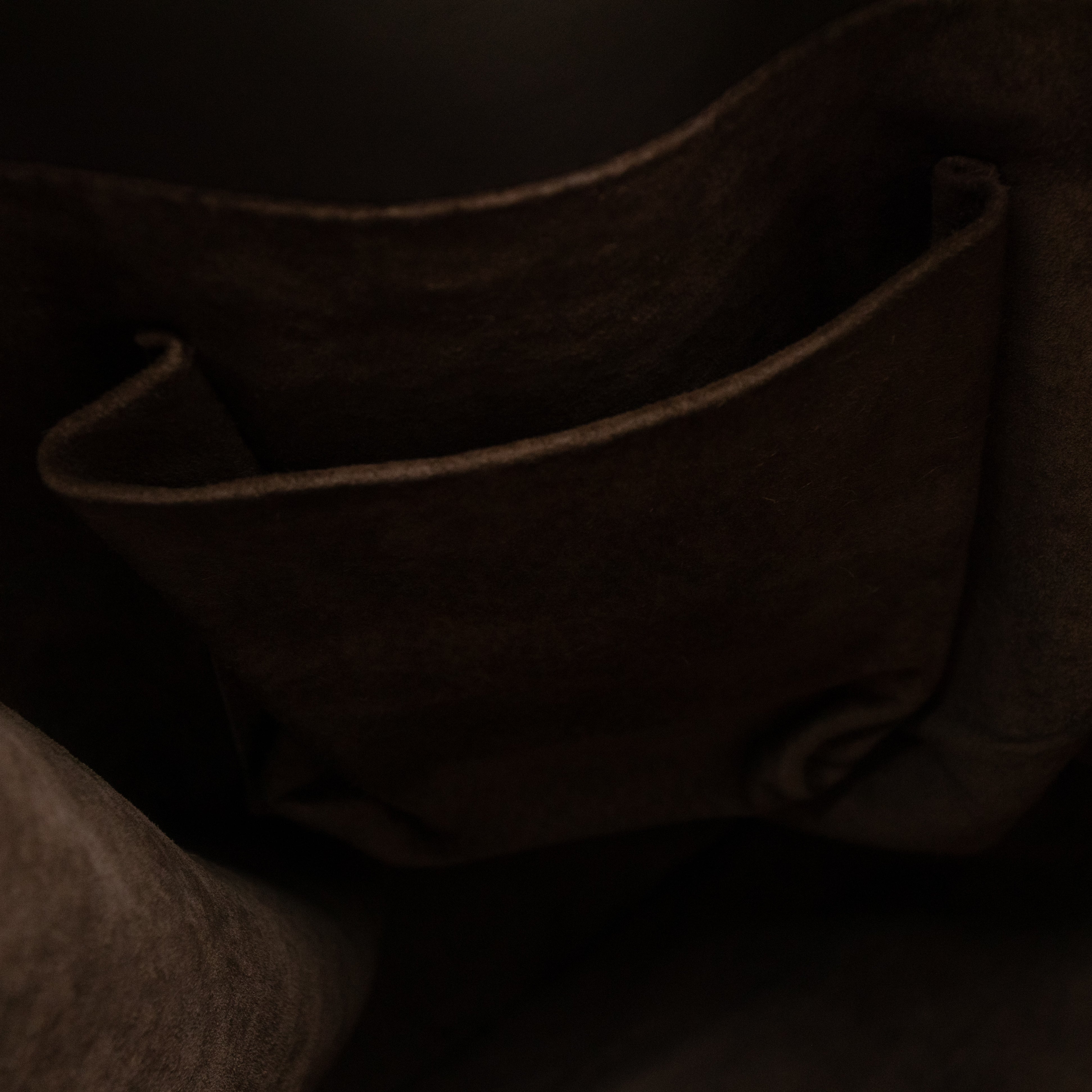 Vertical Tote Small Intrecciato Dark Grey Leather