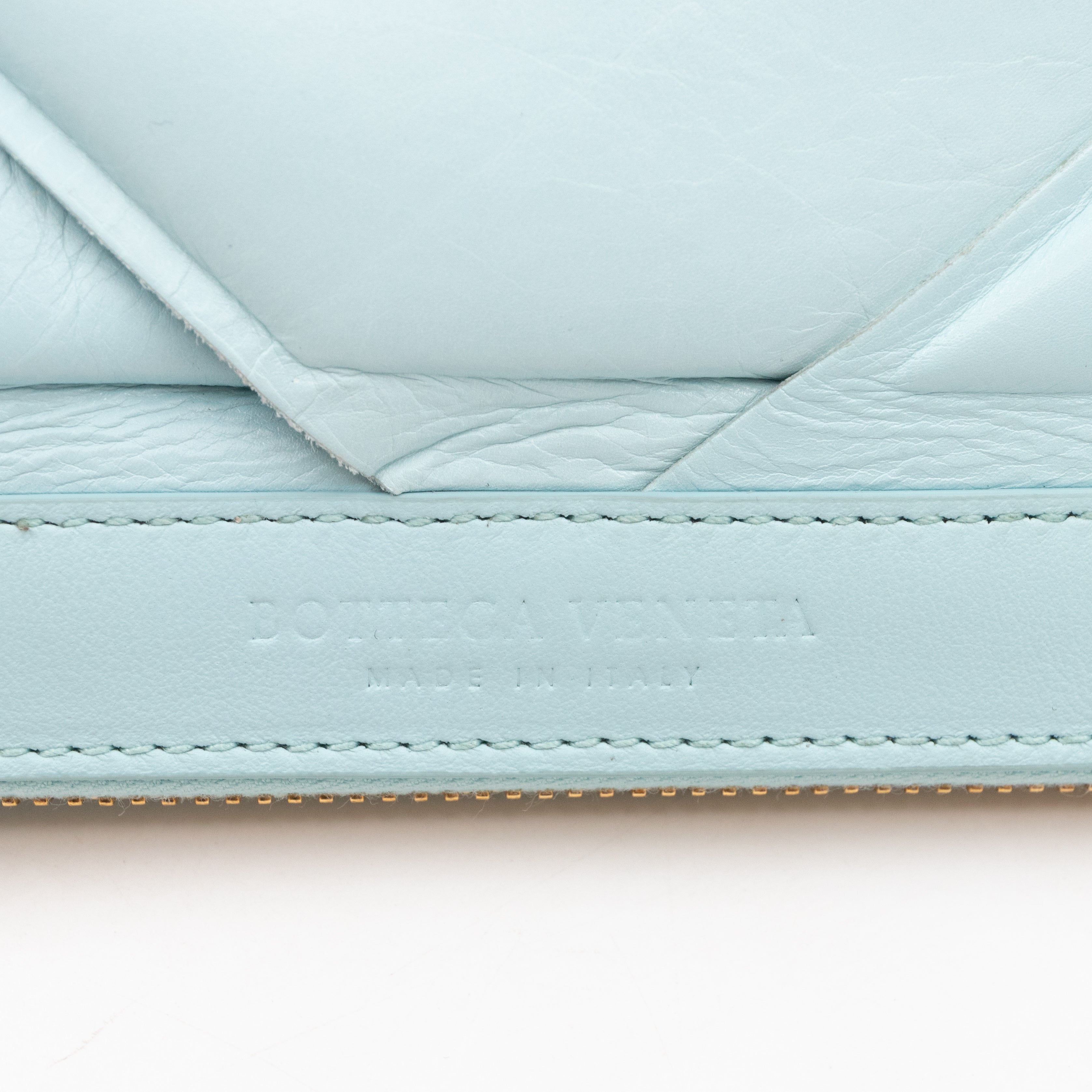 Padded Pouch Clutch Maxi Intrecciato Spearmint Leather