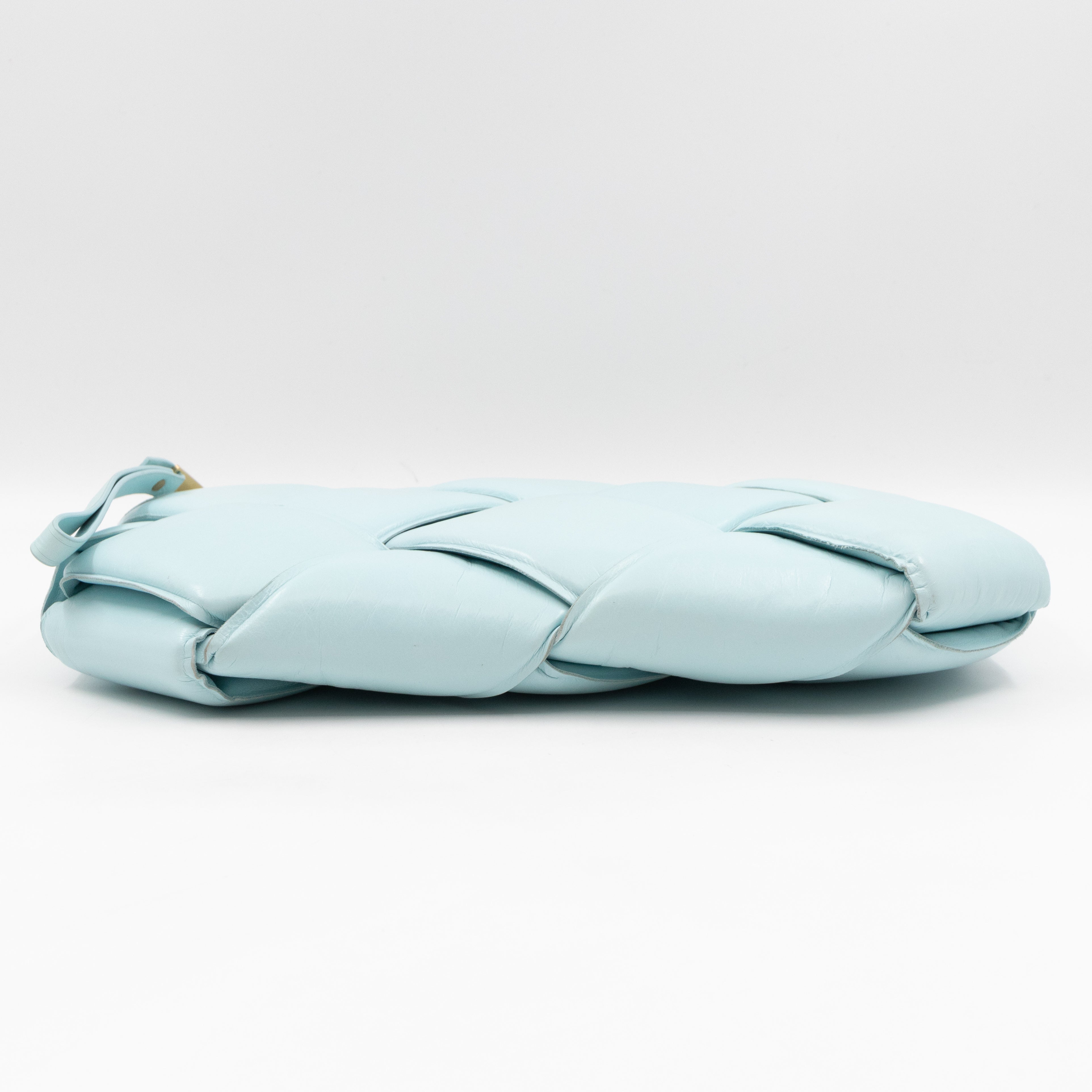 Padded Pouch Clutch Maxi Intrecciato Spearmint Leather