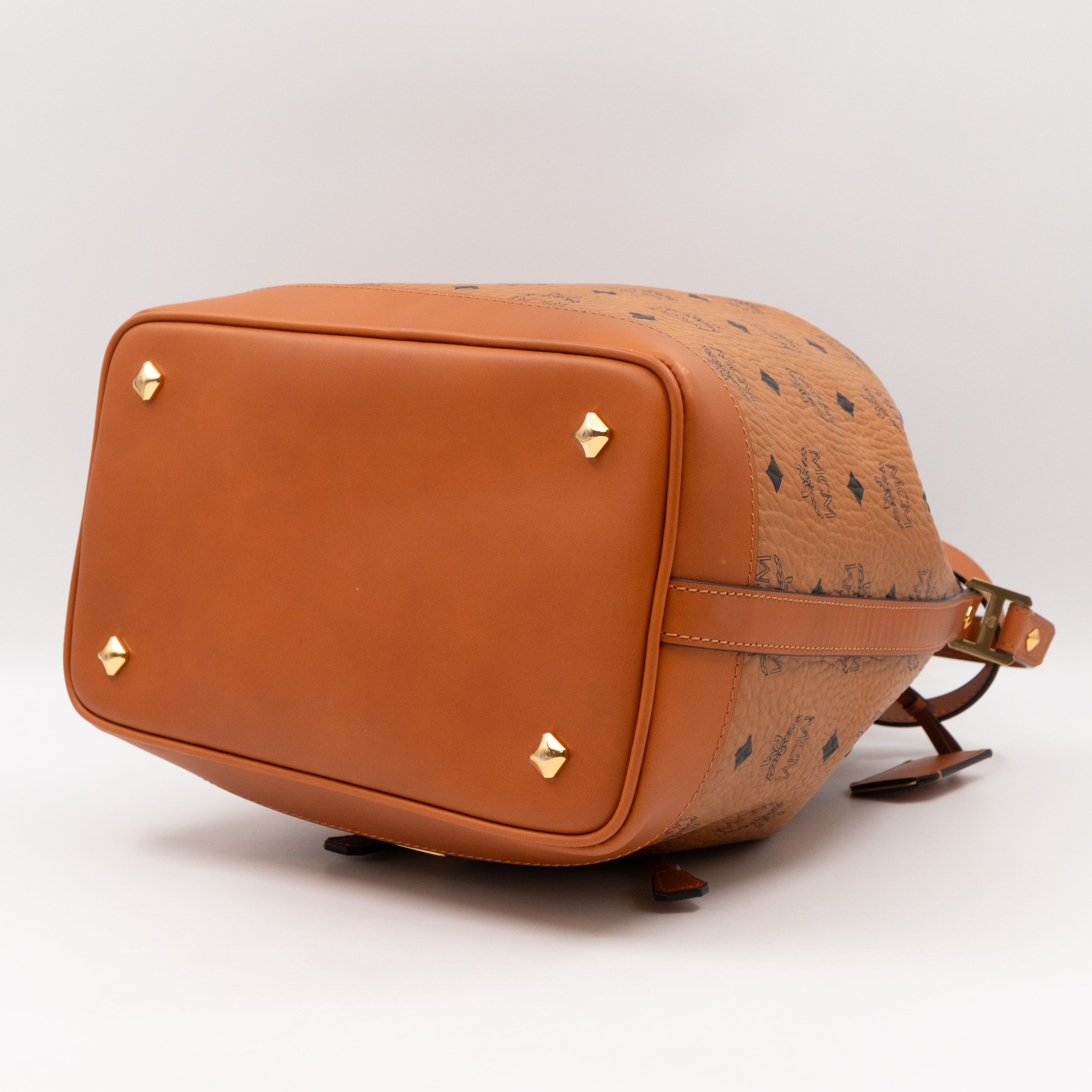 Heritage Petit Drawstring Bucket Bag Visetos Cognac