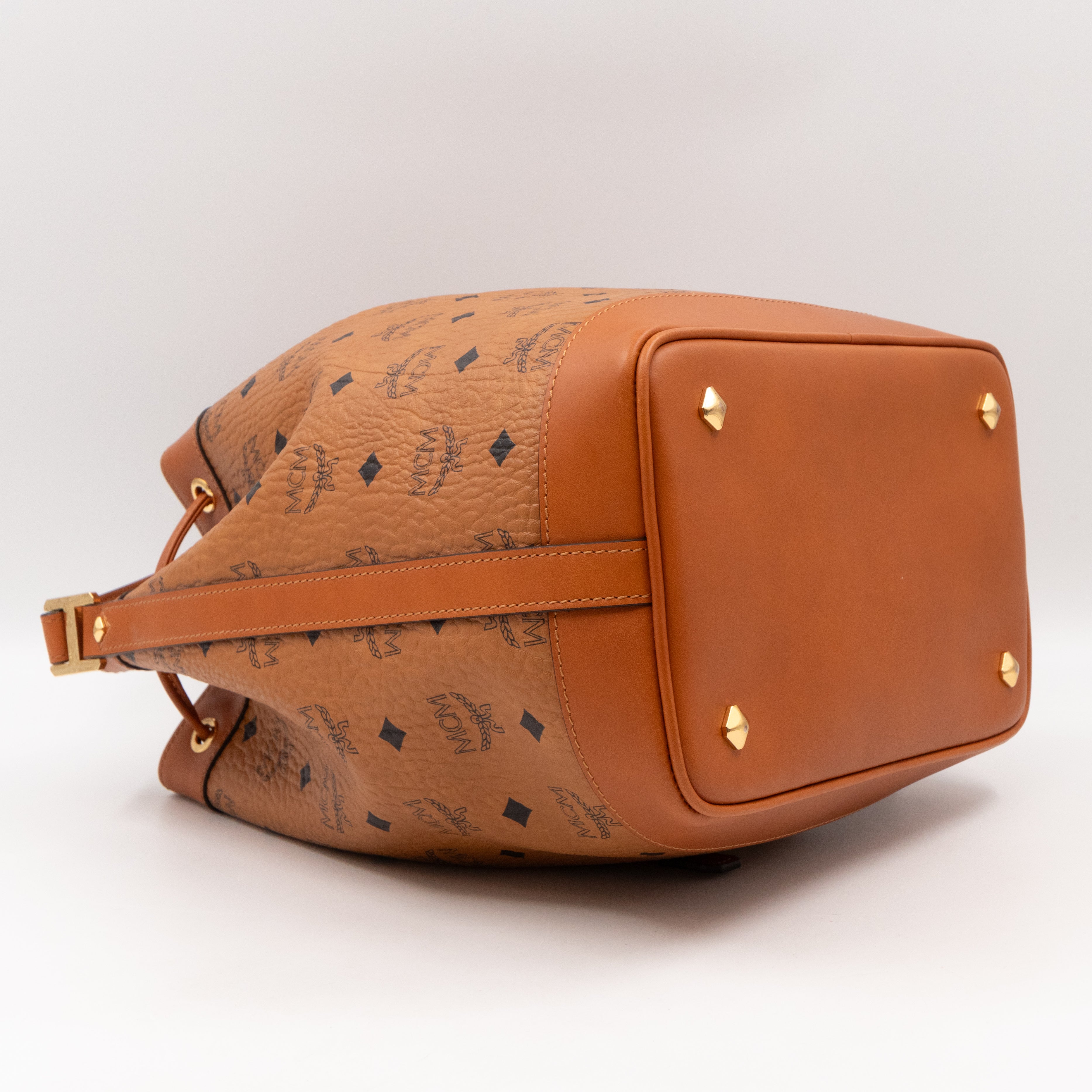 Heritage Petit Drawstring Bucket Bag Visetos Cognac