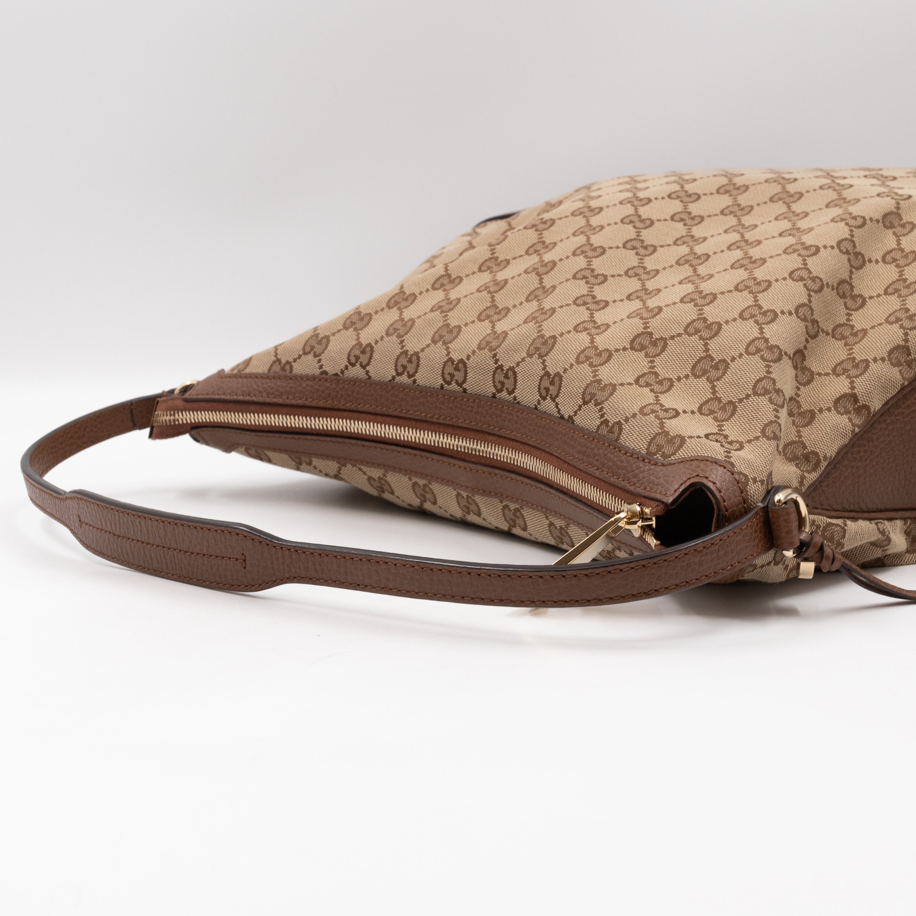 GG Supreme Soft Hobo Tote Bag