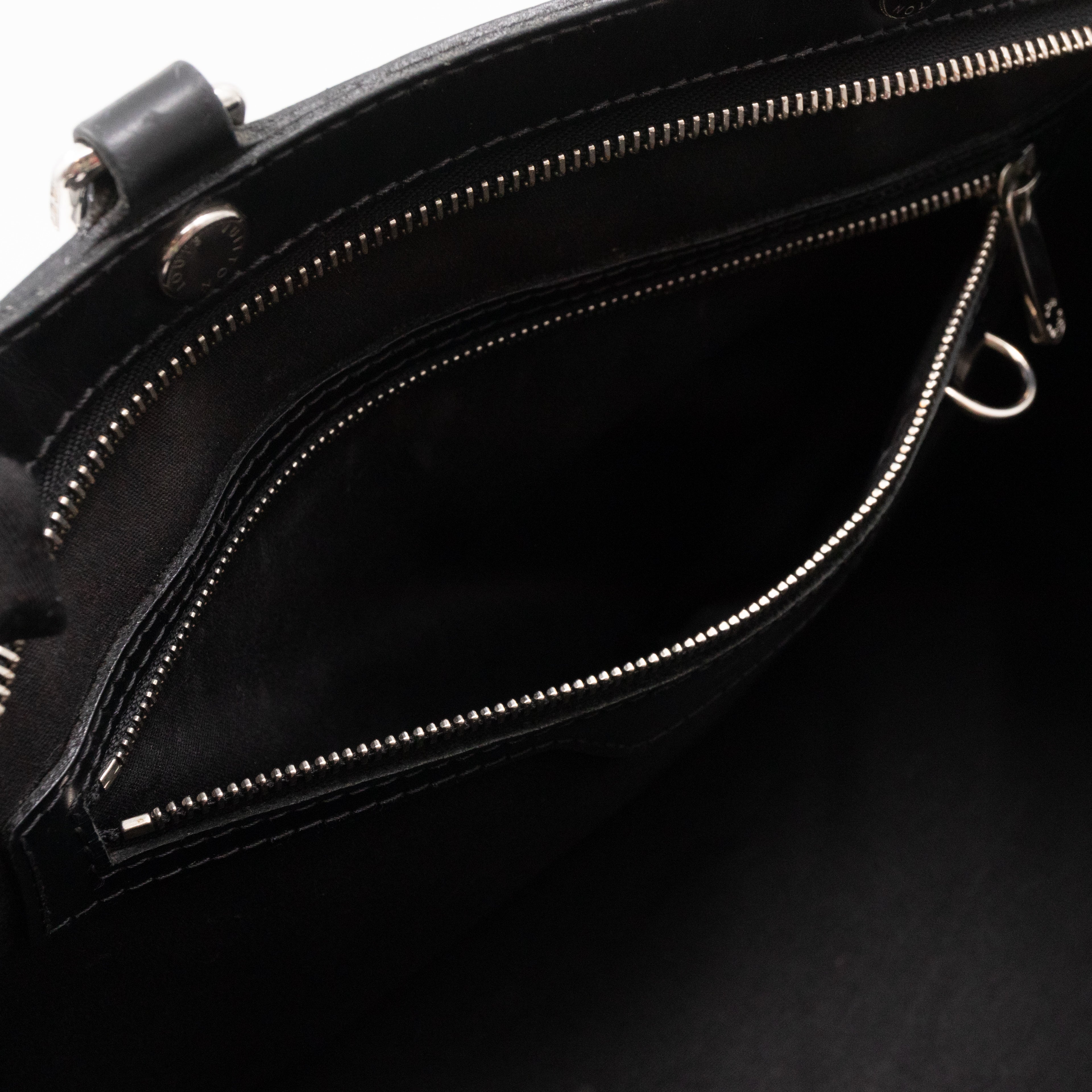 Brea MM Black Epi Leather with Rouge Silver Charm