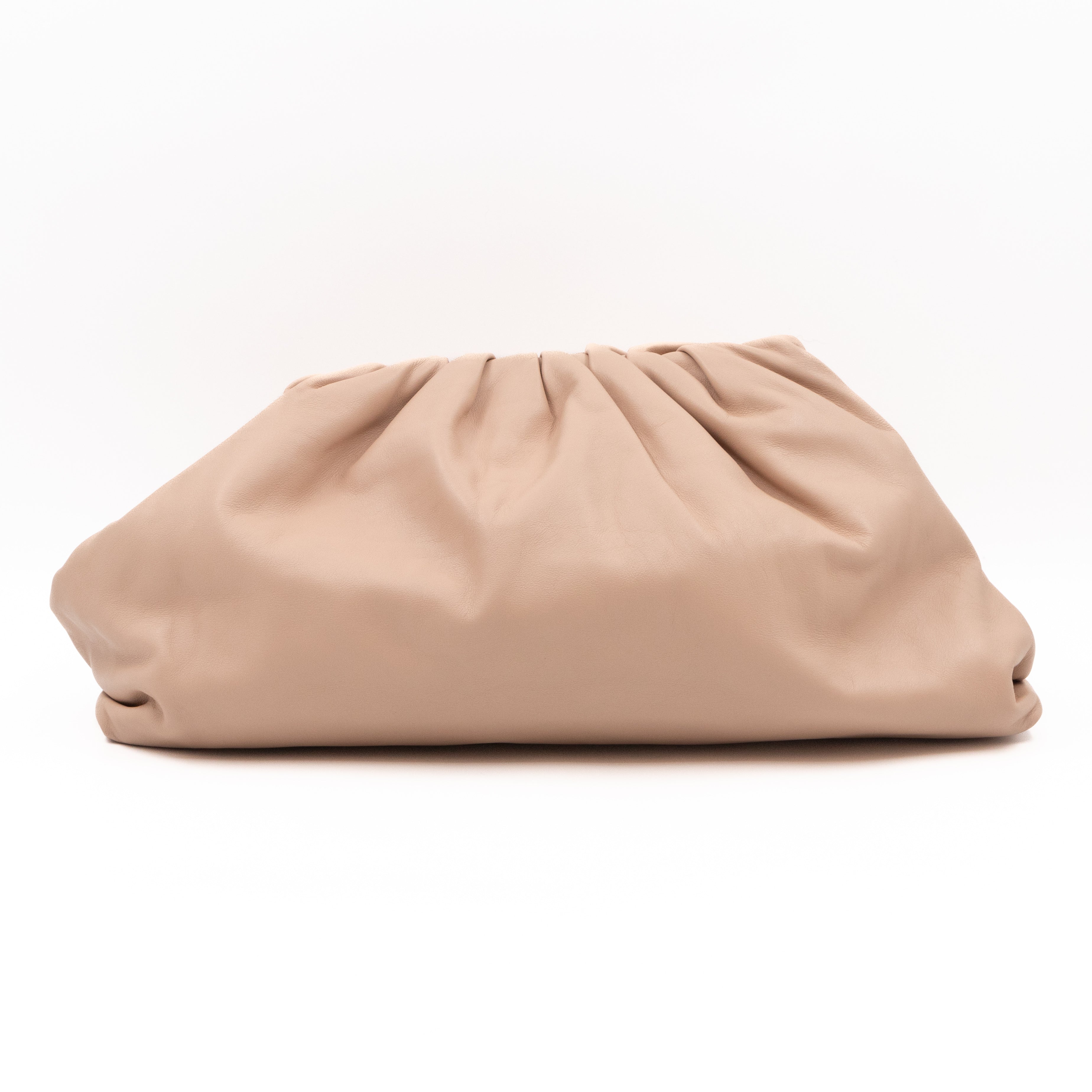 The Pouch Smooth Leather Almond Beige