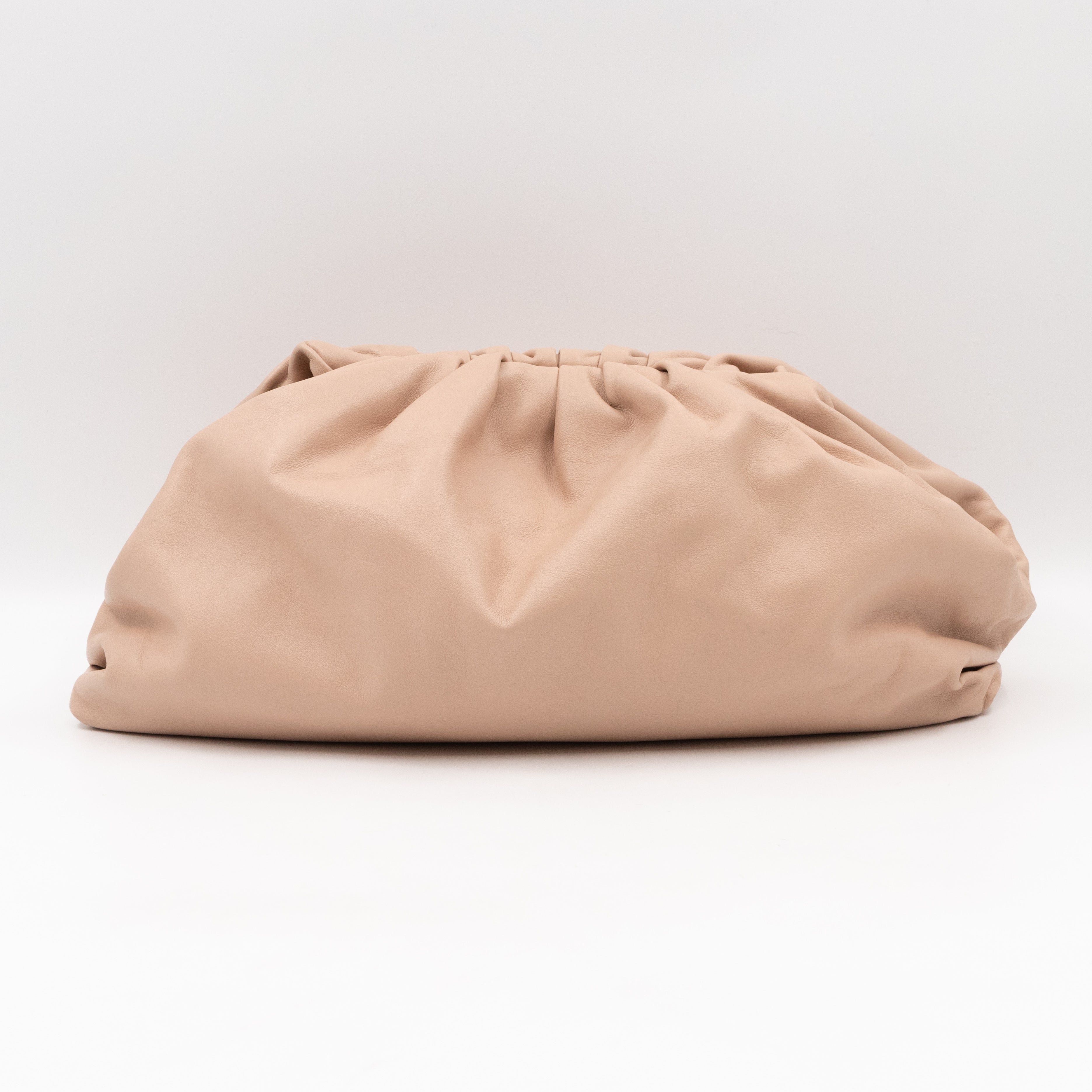 The Pouch Smooth Leather Almond Beige