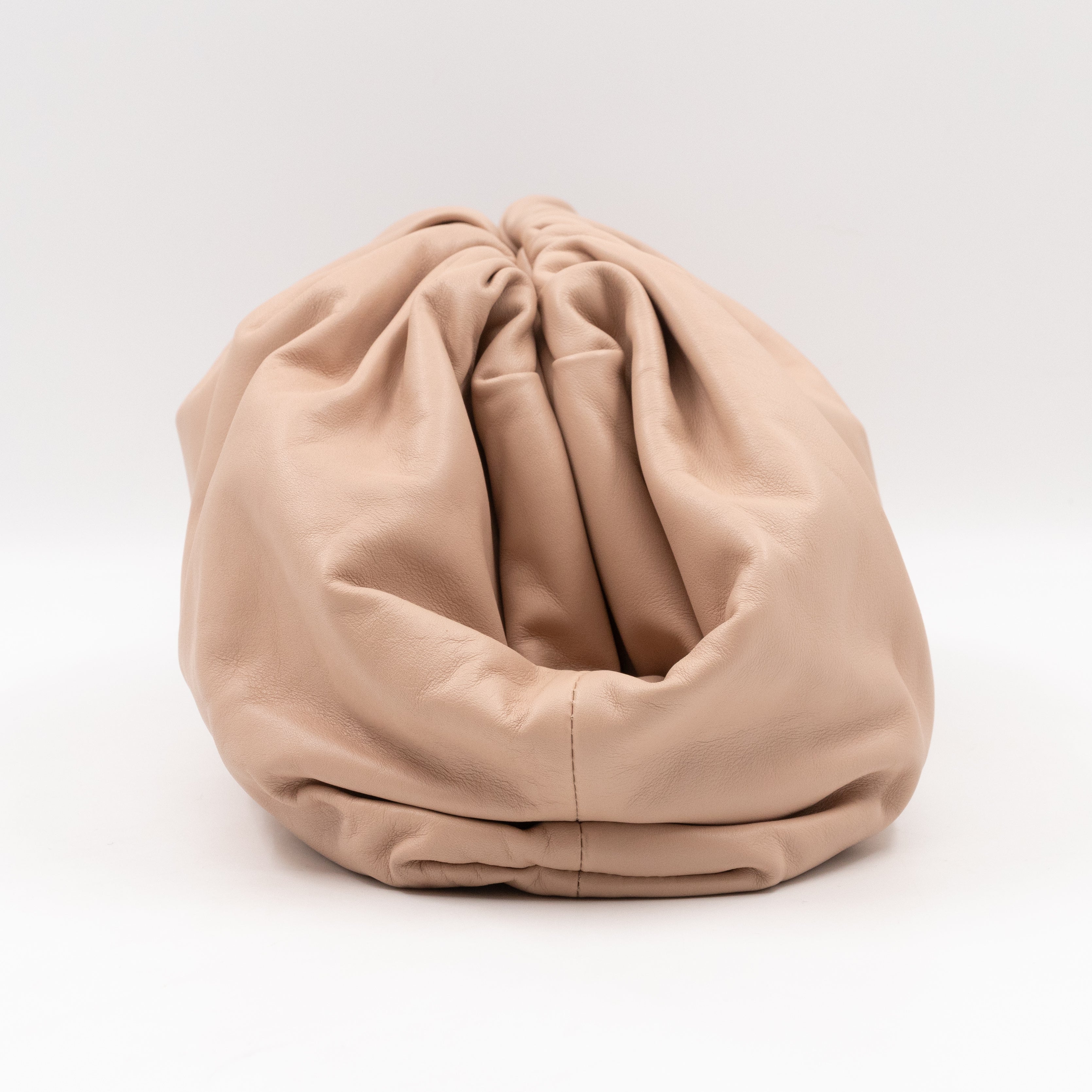 The Pouch Smooth Leather Almond Beige