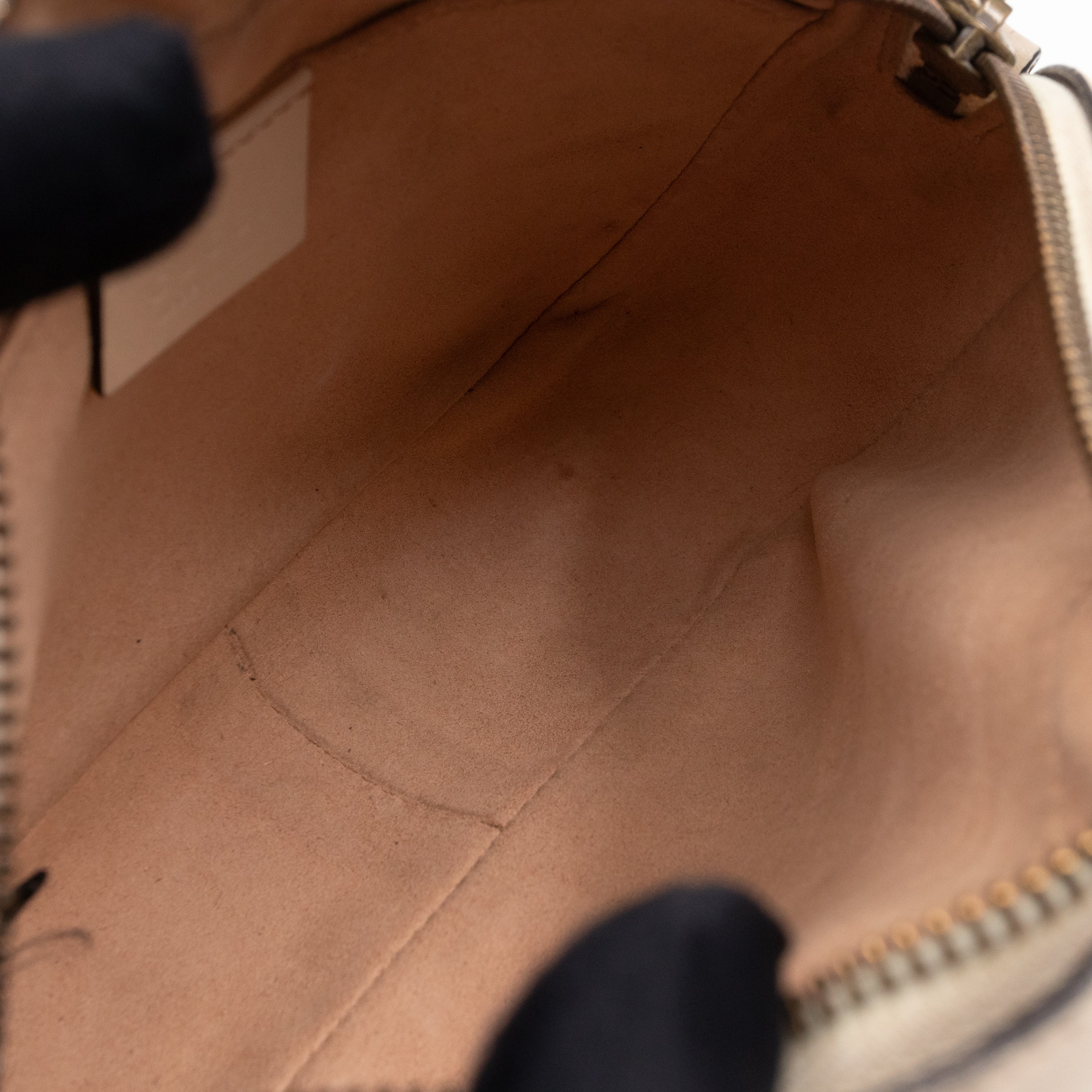 GG Marmont Matelassé Mini Cream Leather Bag