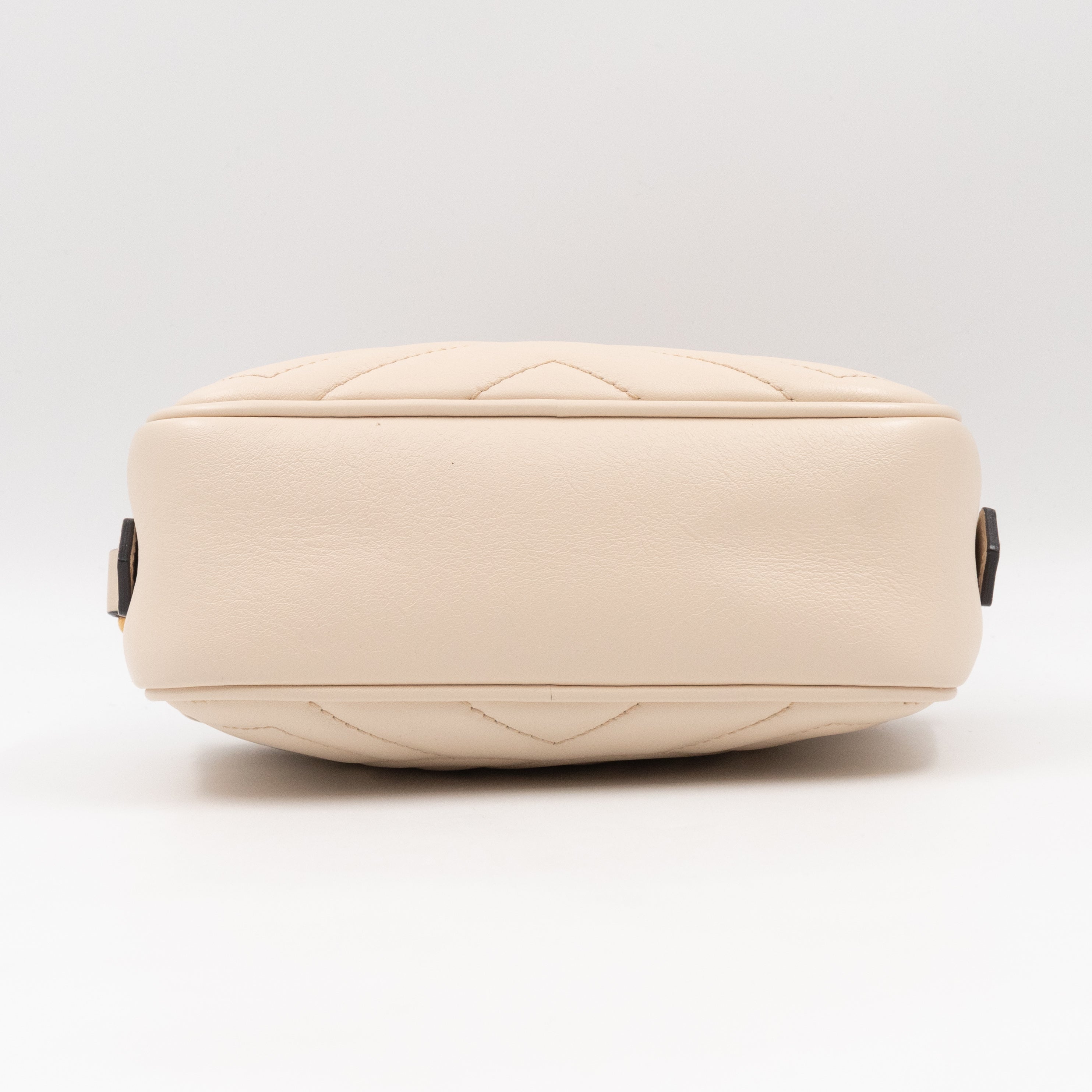 GG Marmont Matelassé Mini Cream Leather Bag