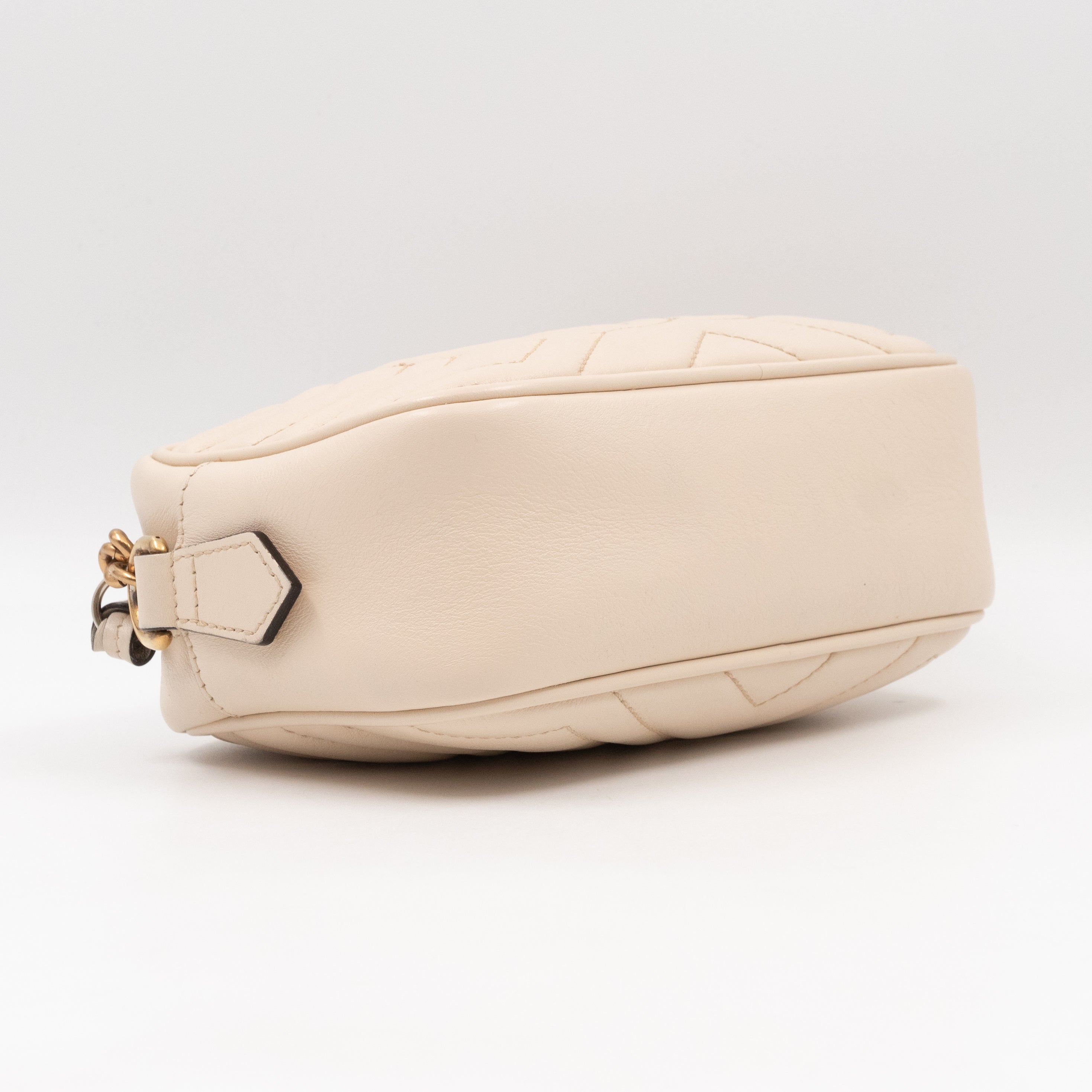 GG Marmont Matelassé Mini Cream Leather Bag