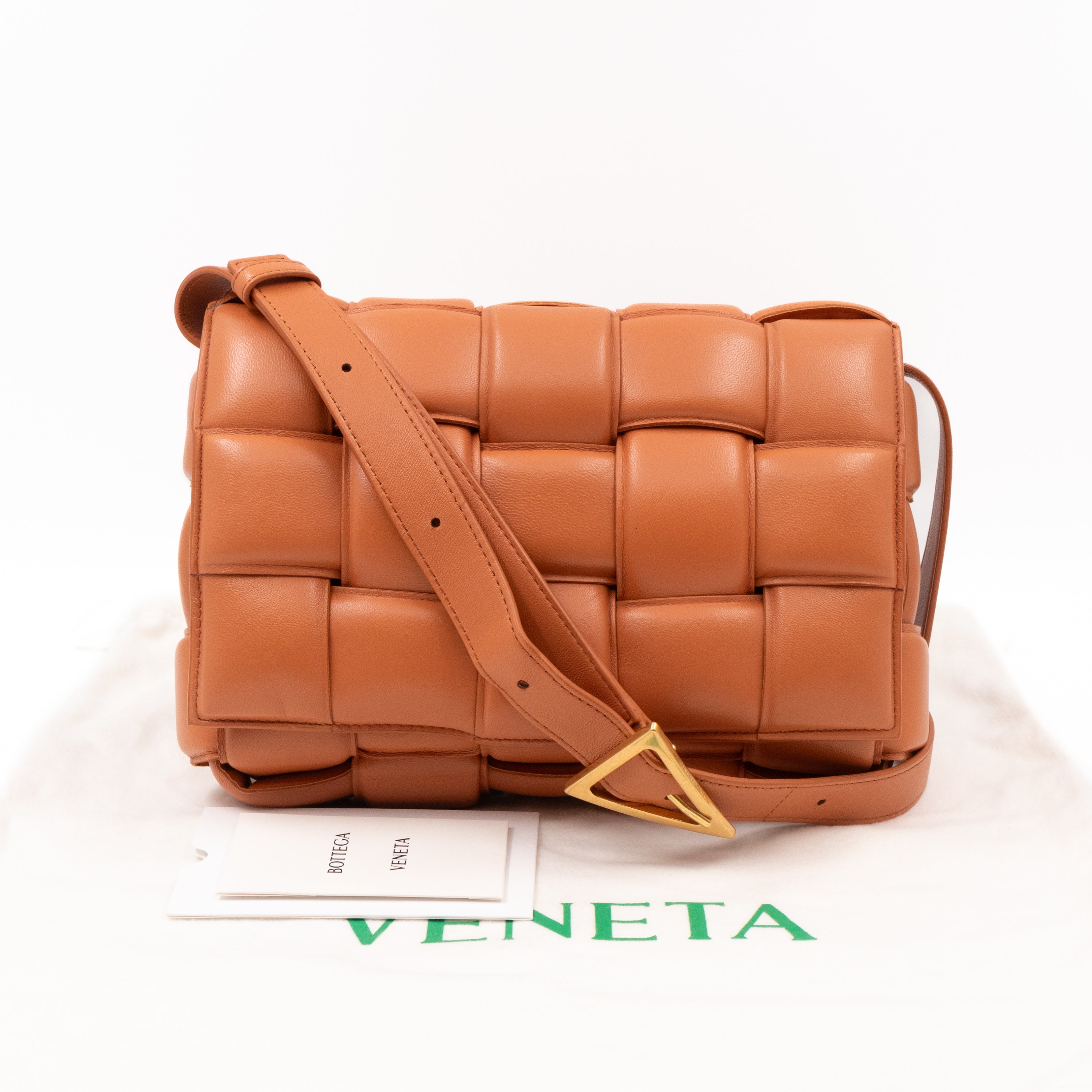 Classic Padded Cassette Clay Intreccio Leather