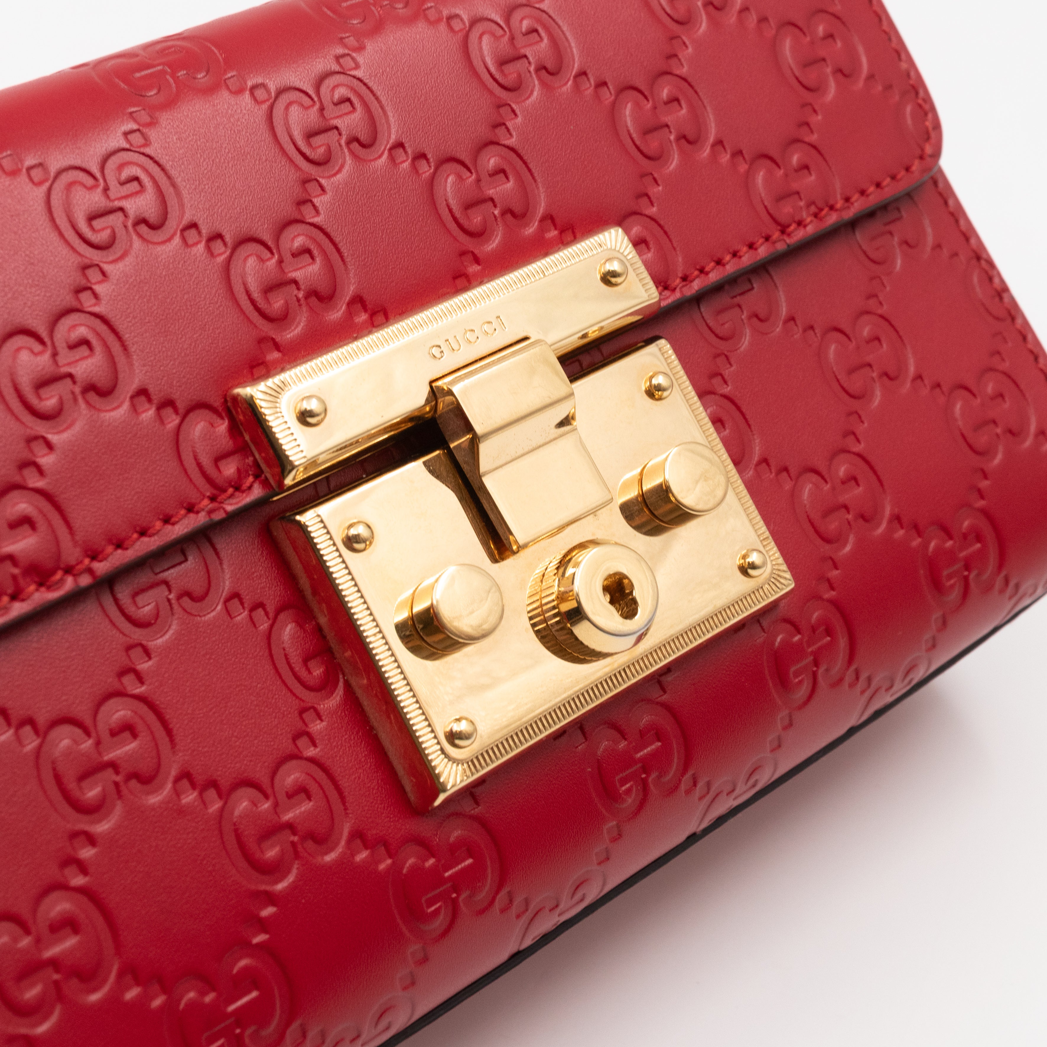 Padlock Flap Bag Small Hibiscus Red GG Guccissima