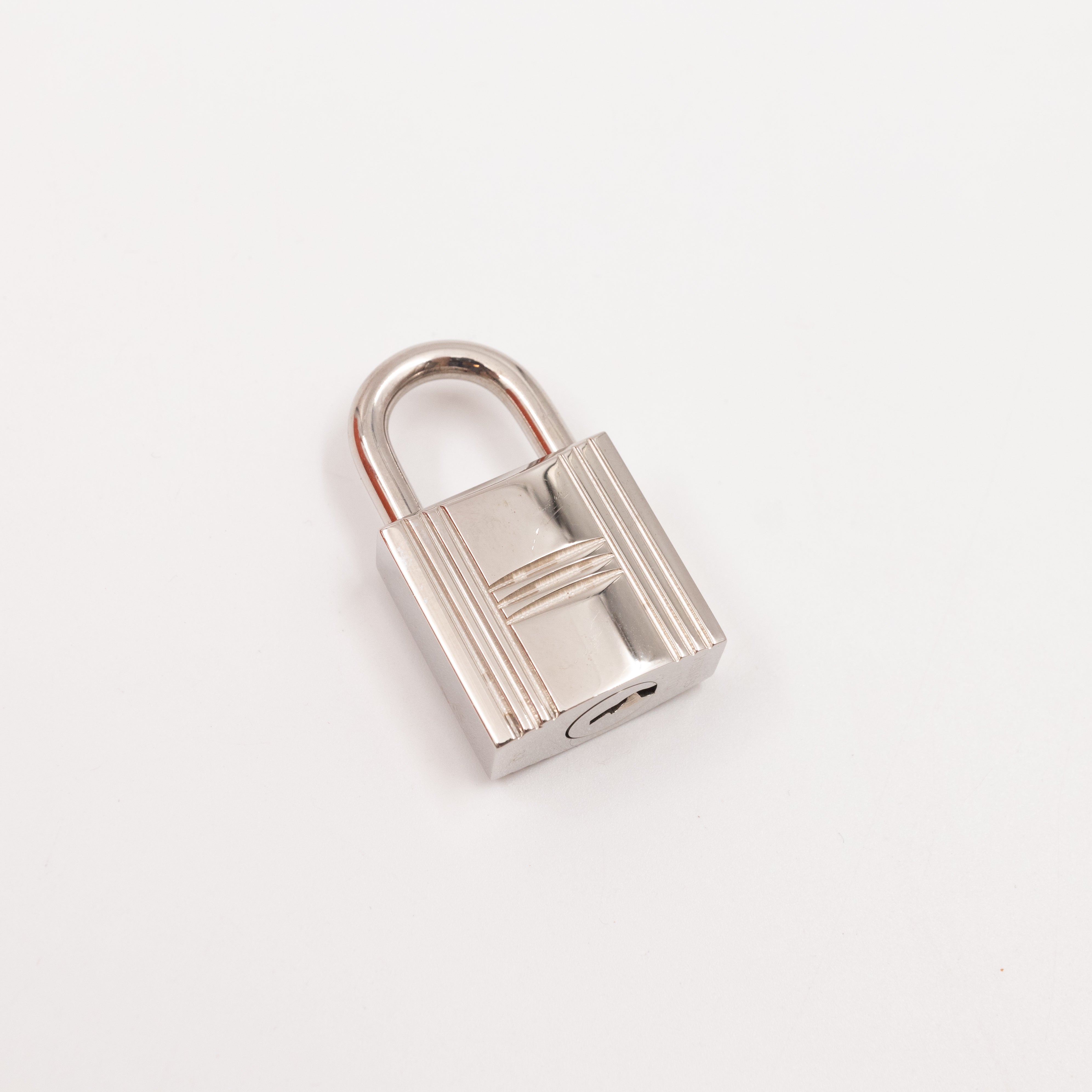 Victoria II 35 Orange Leather