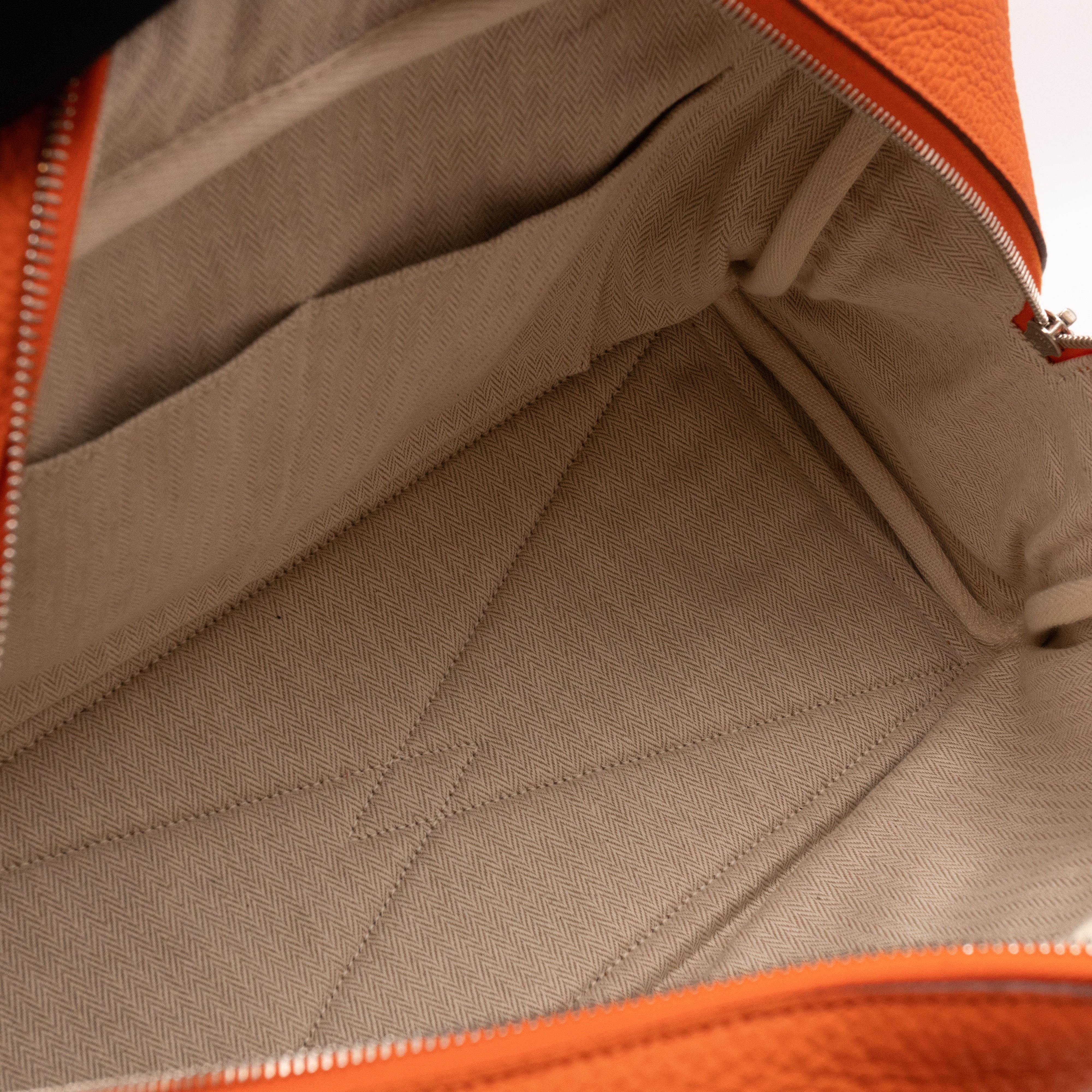 Victoria II 35 Orange Leather