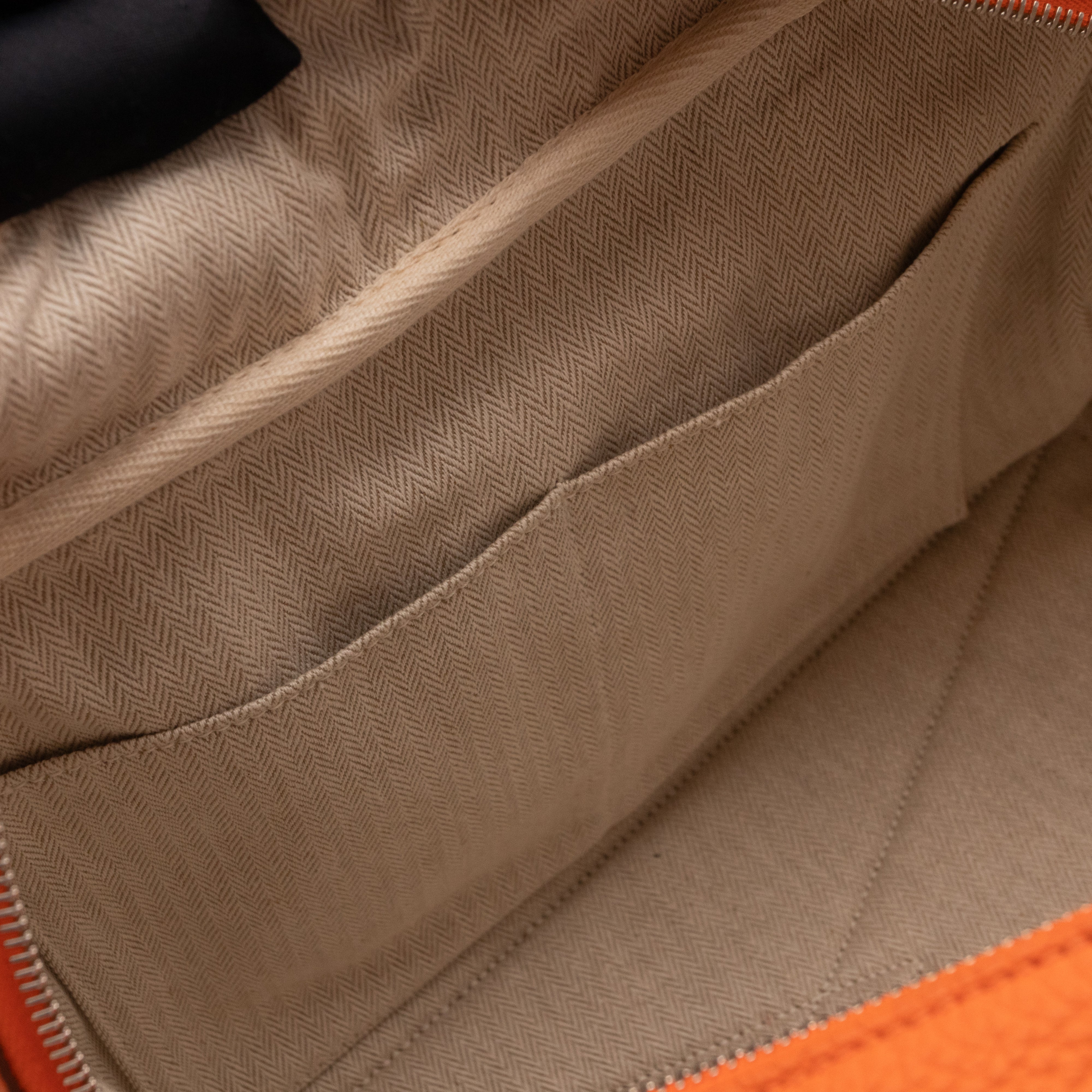 Victoria II 35 Orange Leather