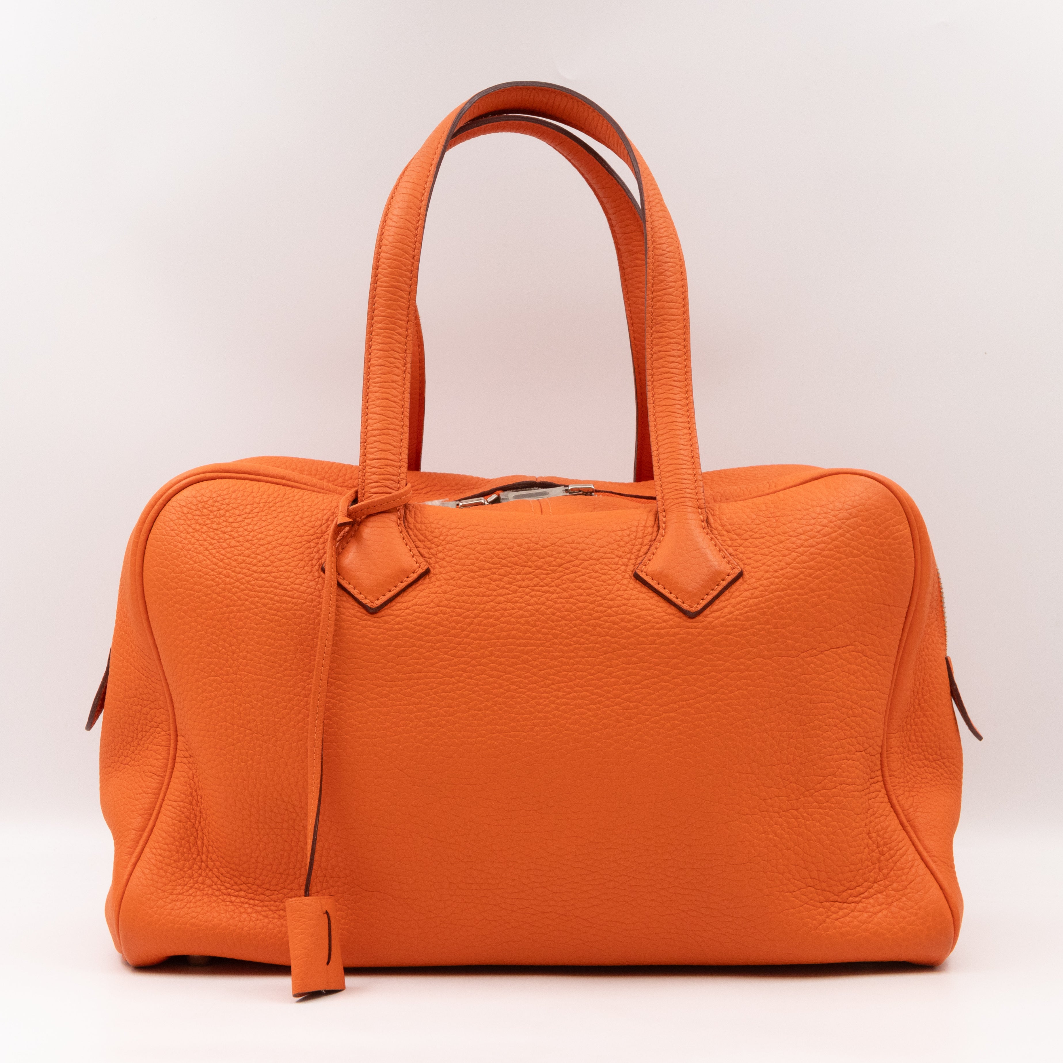 Victoria II 35 Orange Leather