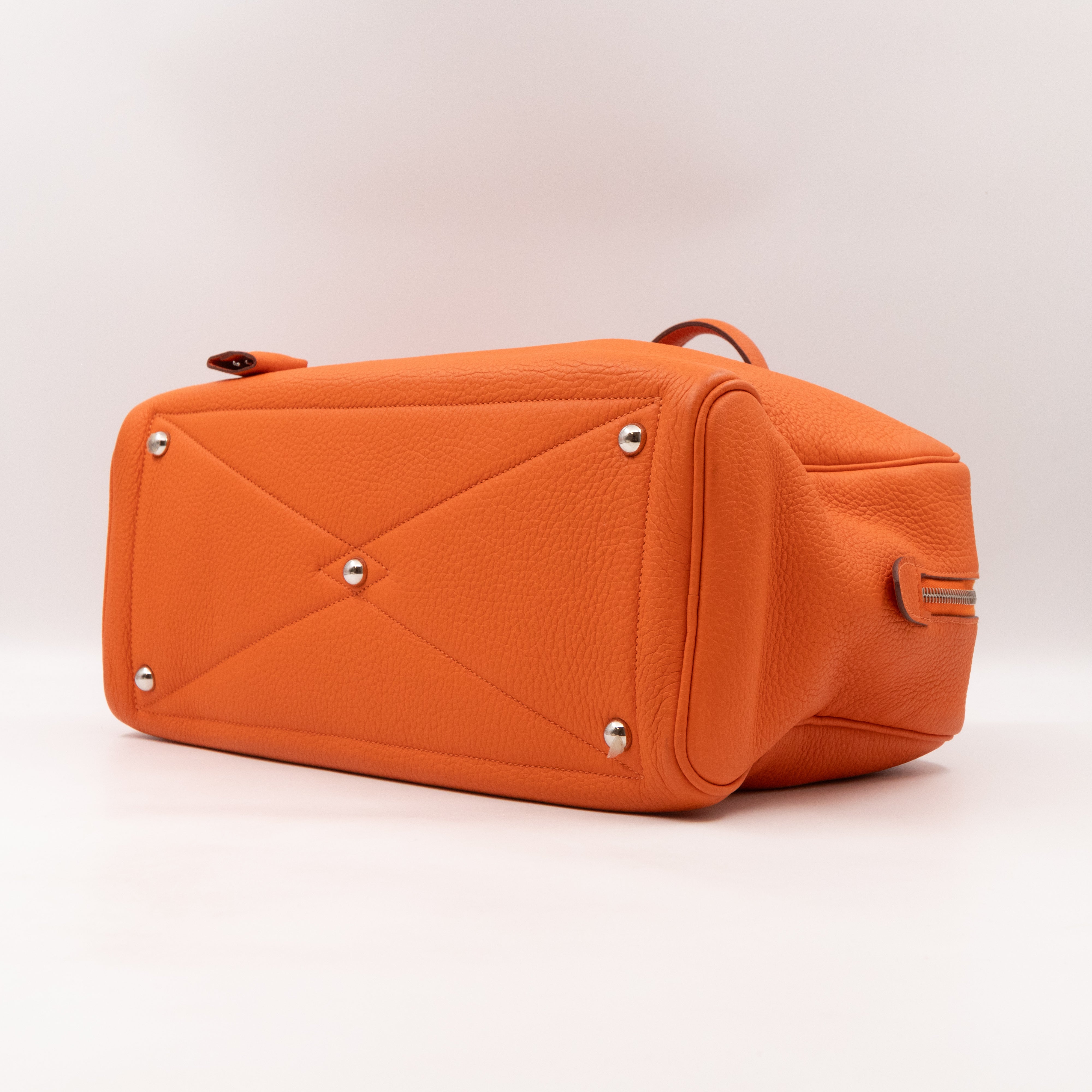 Victoria II 35 Orange Leather