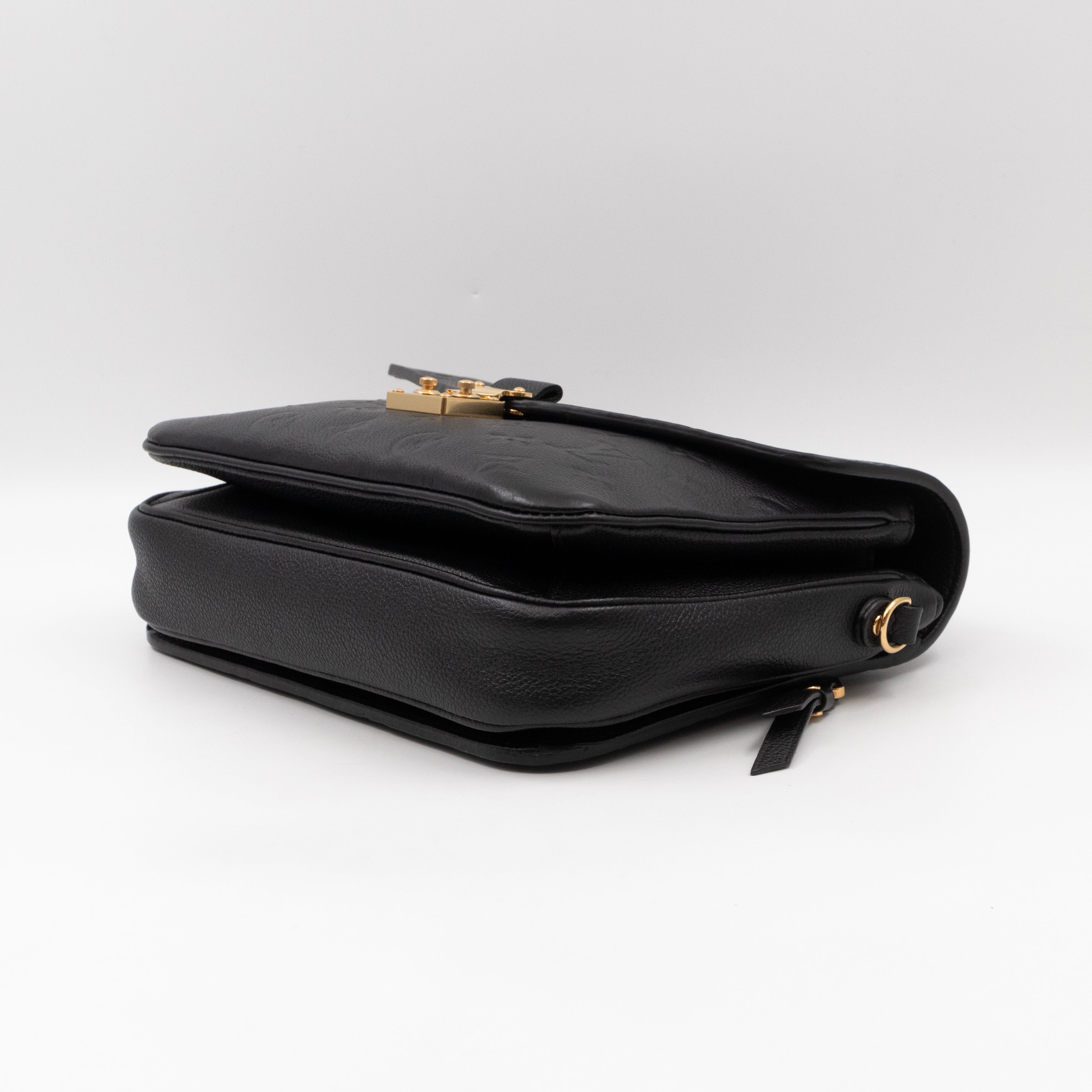 Pochette Metis Black Monogram Empreinte Leather