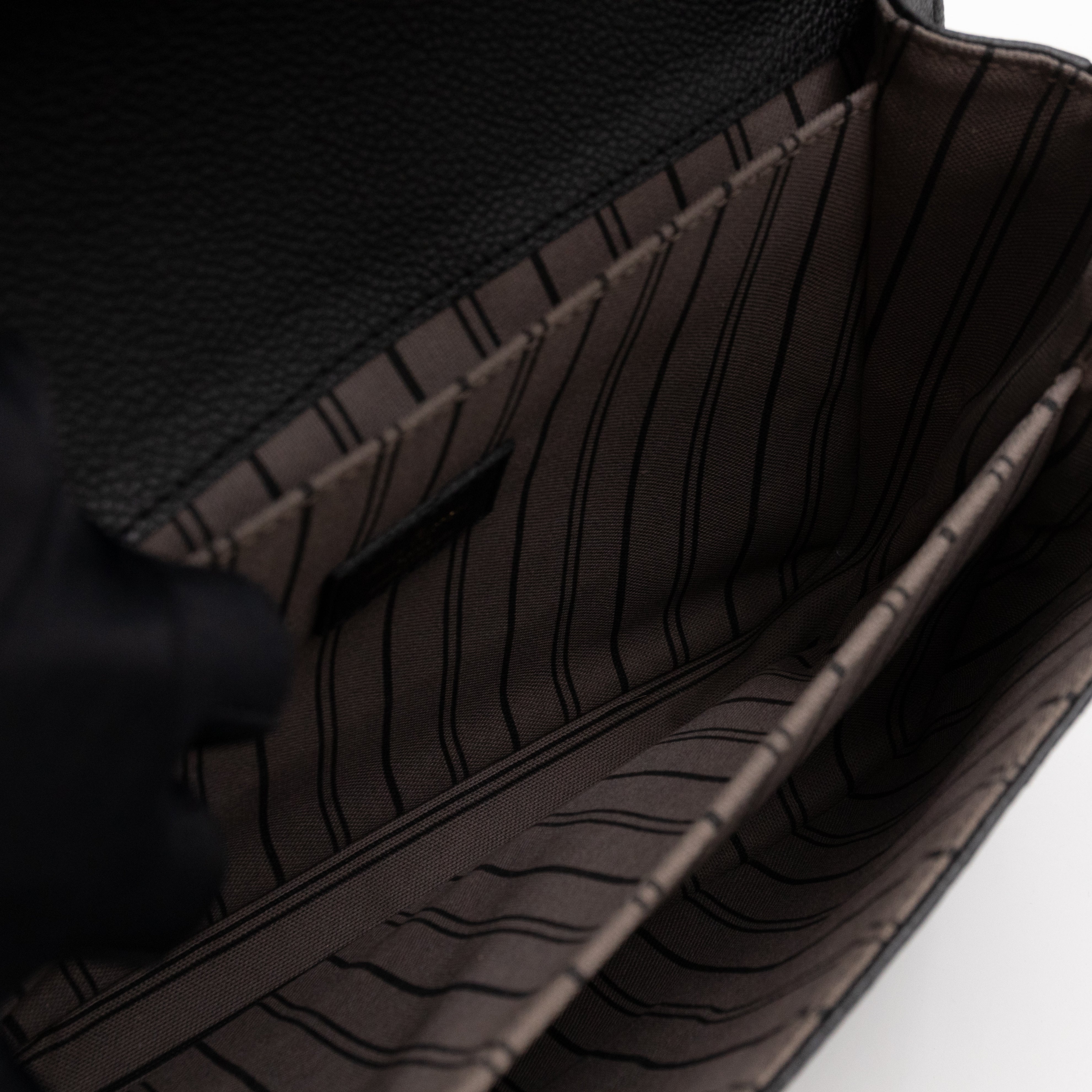 Pochette Metis Black Monogram Empreinte Leather