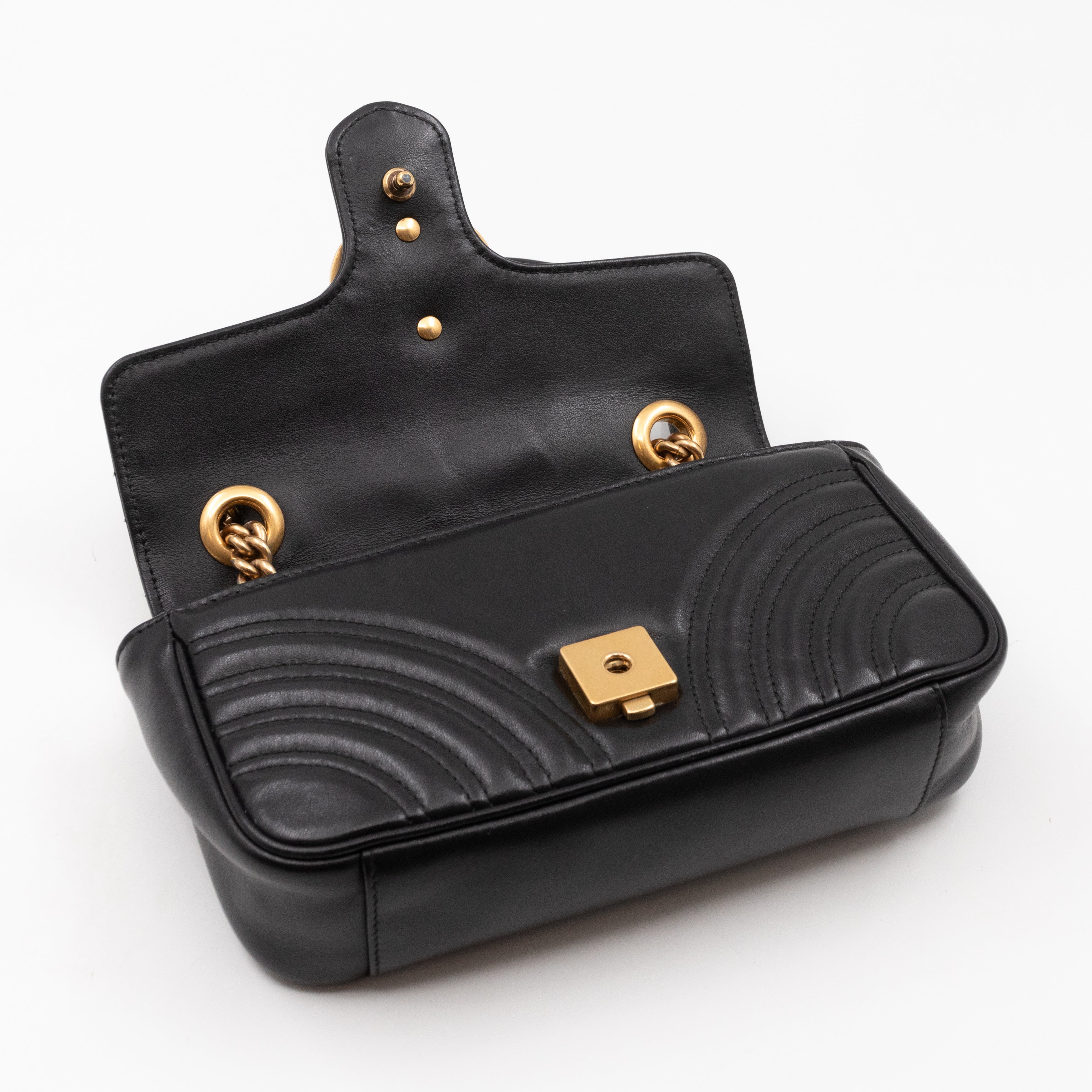 GG Marmont Flap Mini Black Matelassé Leather