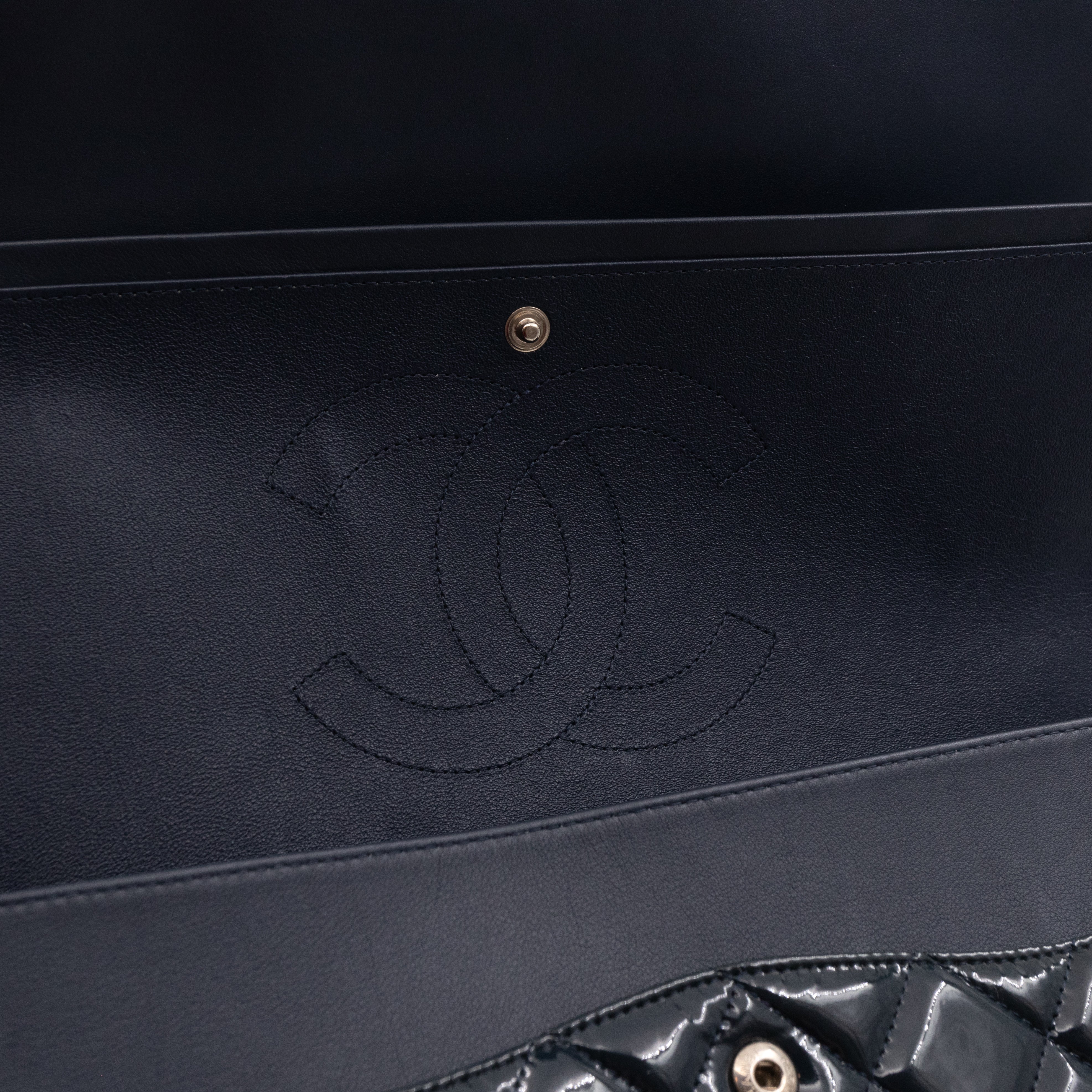 Classic Double Flap Maxi Navy Blue Patent Leather Silver