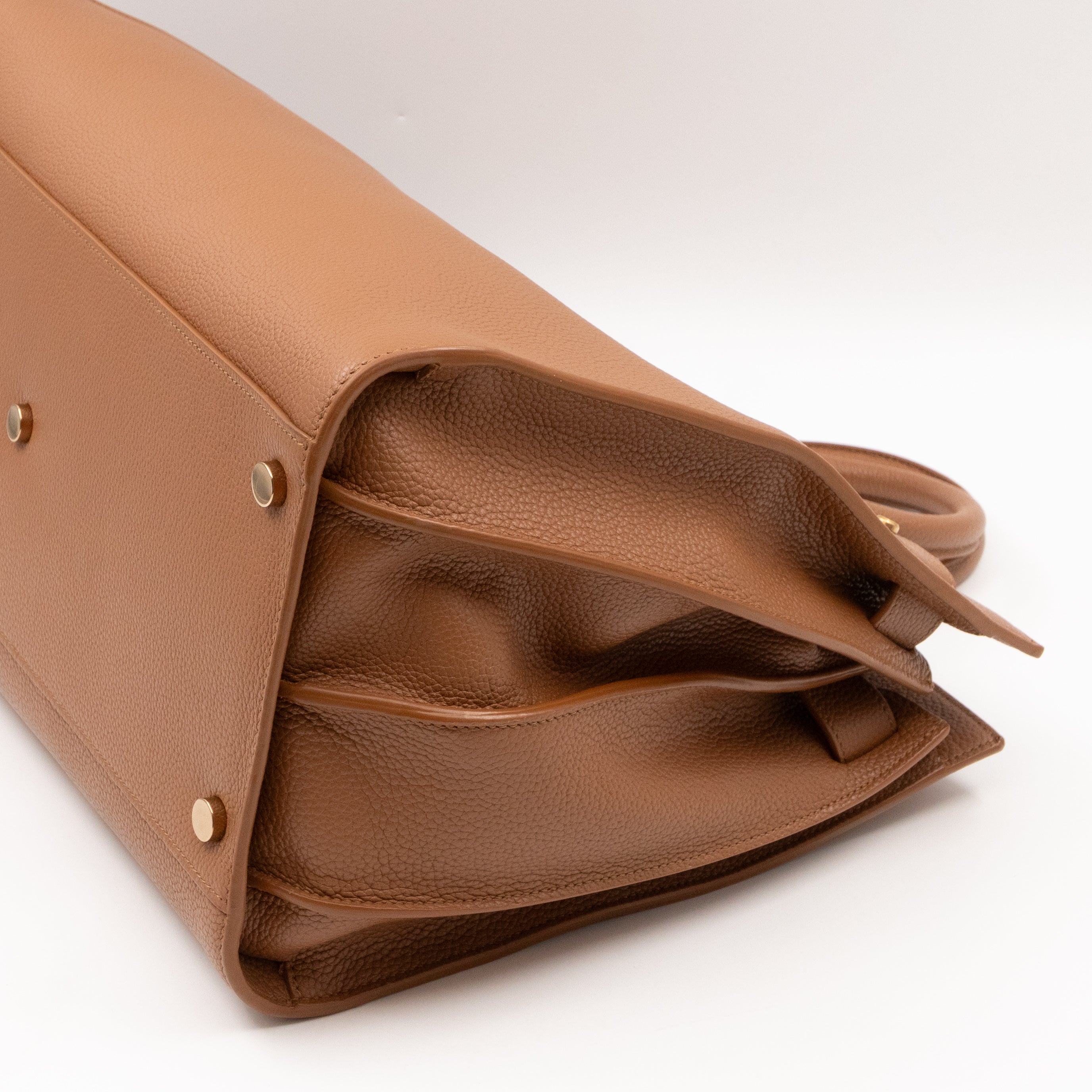 Sac de Jour Medium Cinnamon Supple Grained Leather