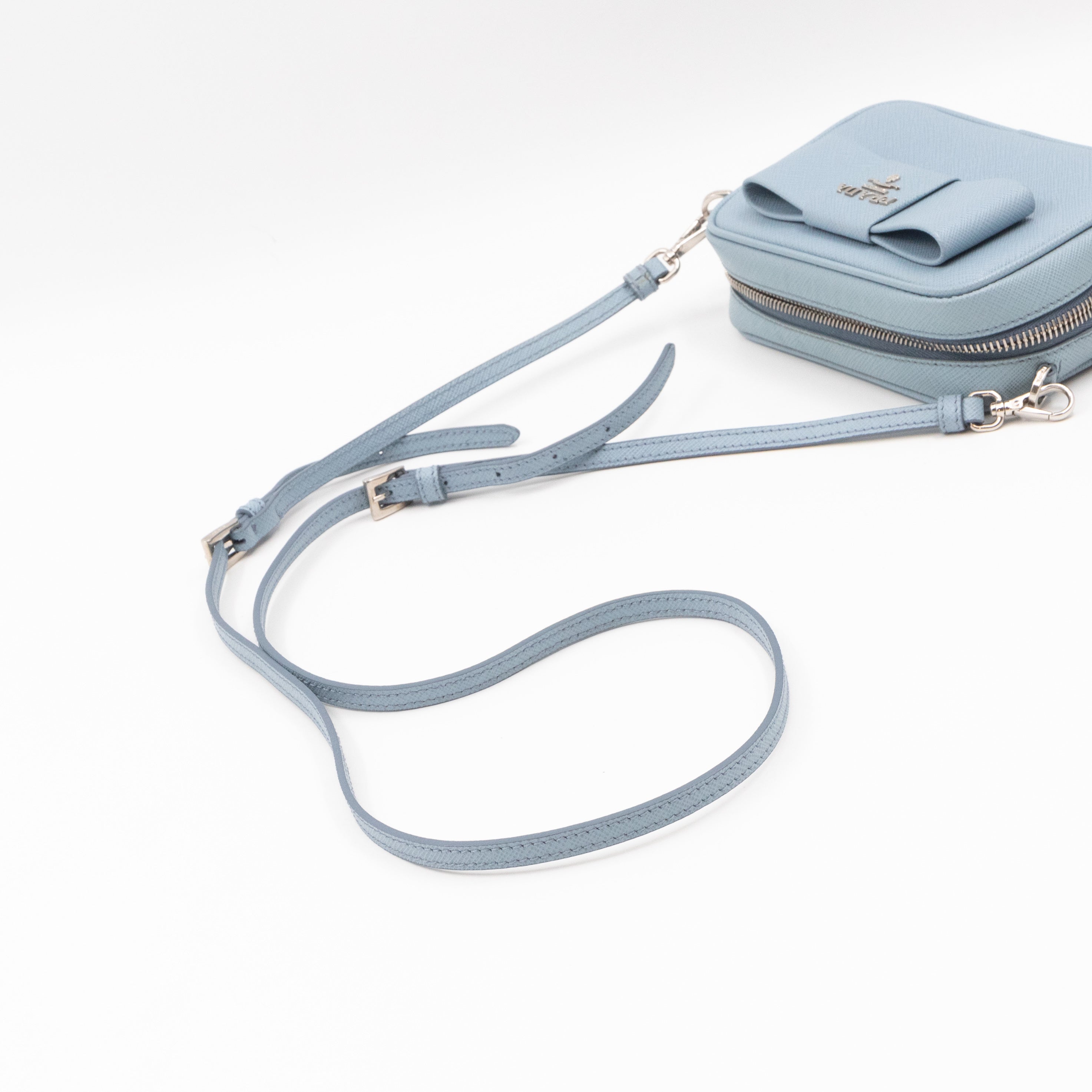 Bow Camera Bag Light Blue Leather