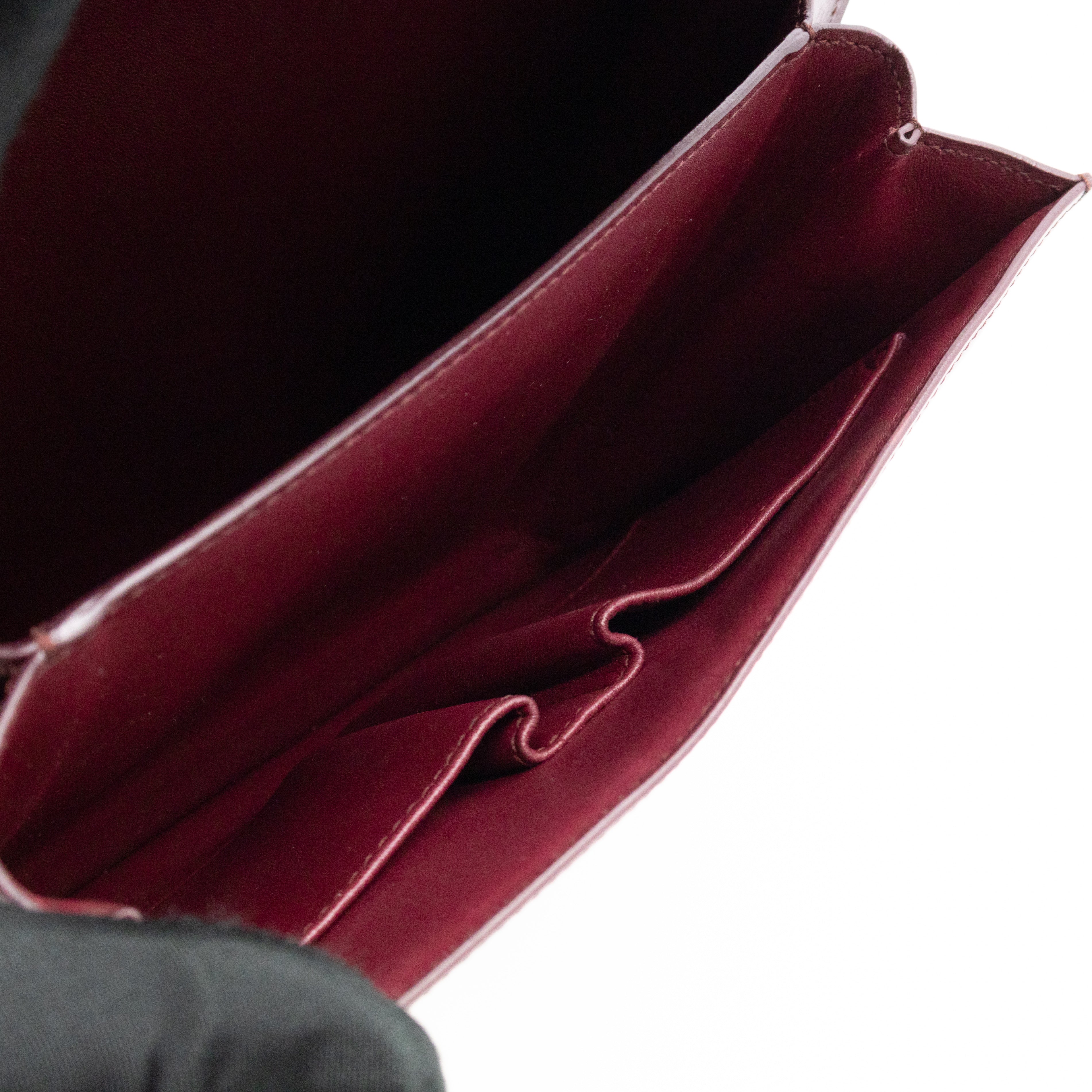 Classic Box Medium Burgundy Leather