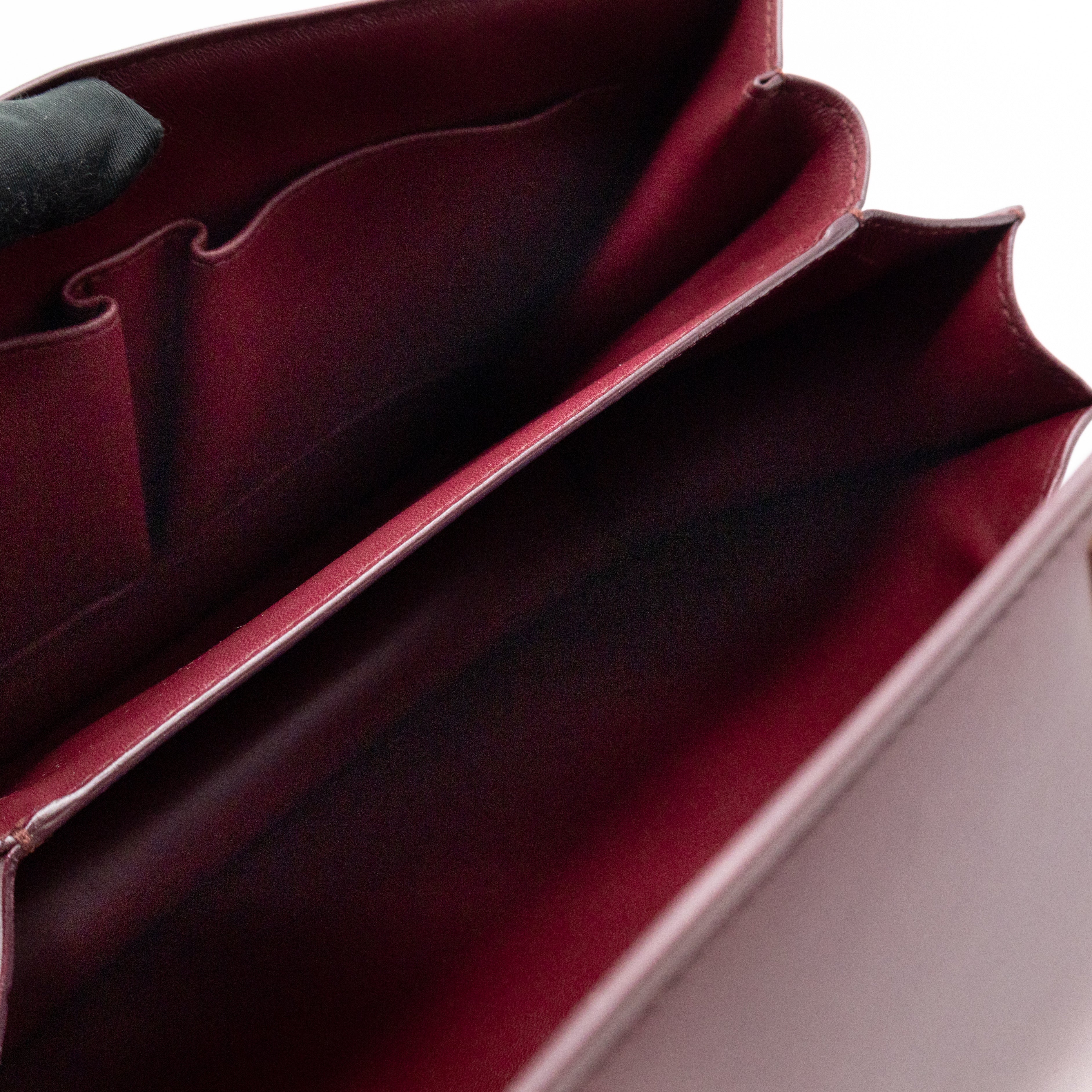 Classic Box Medium Burgundy Leather