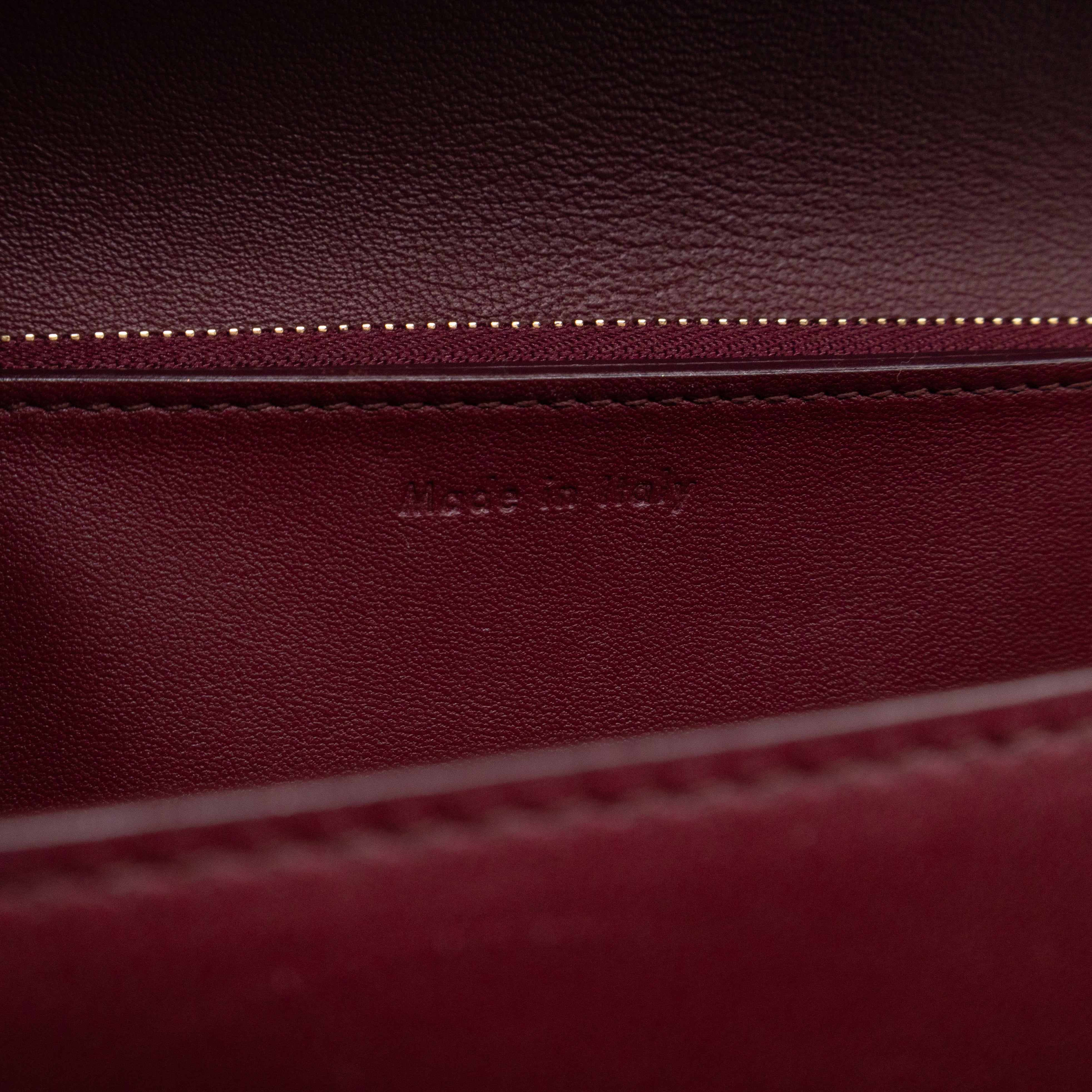 Classic Box Medium Burgundy Leather
