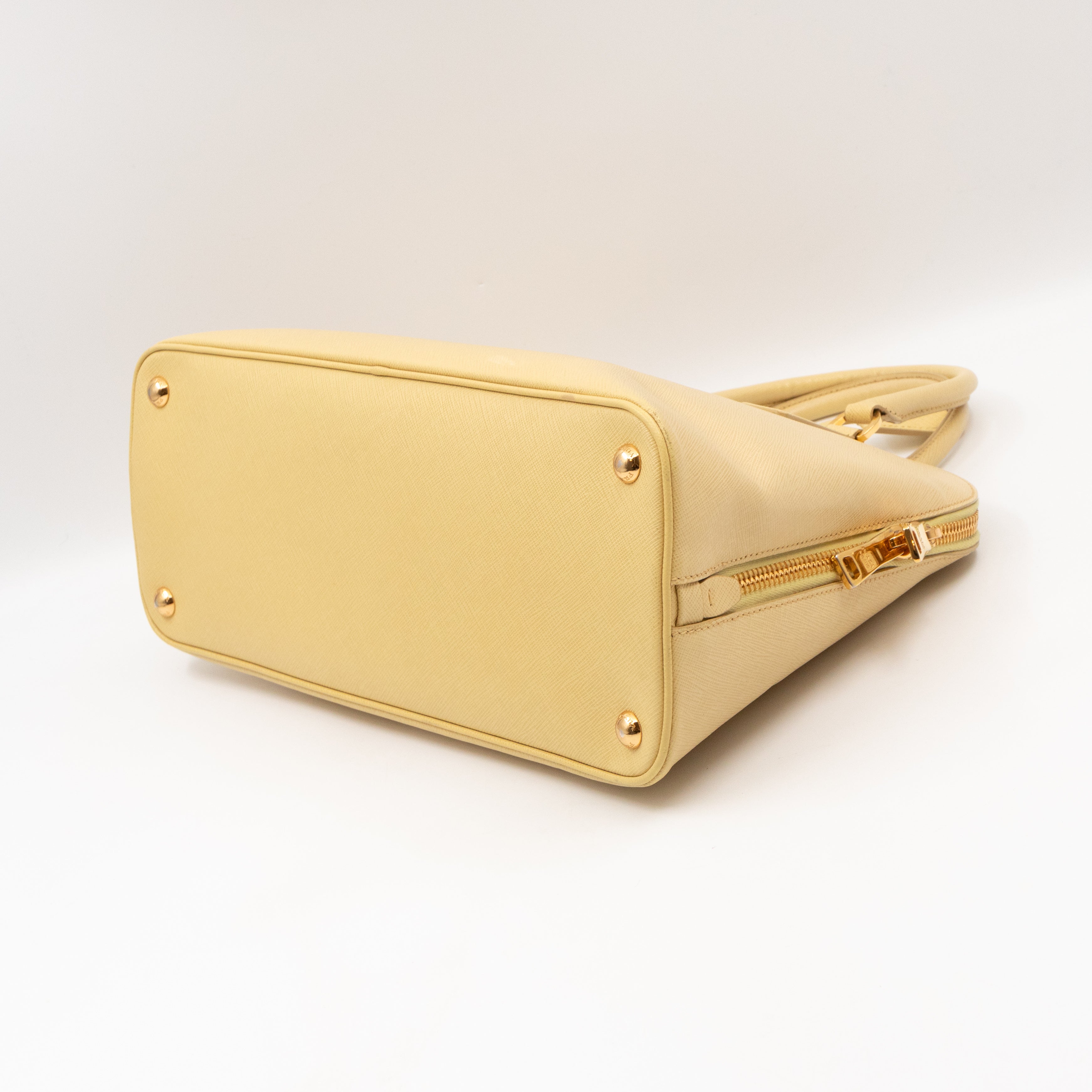Promenade Large Yellow Saffiano Leather