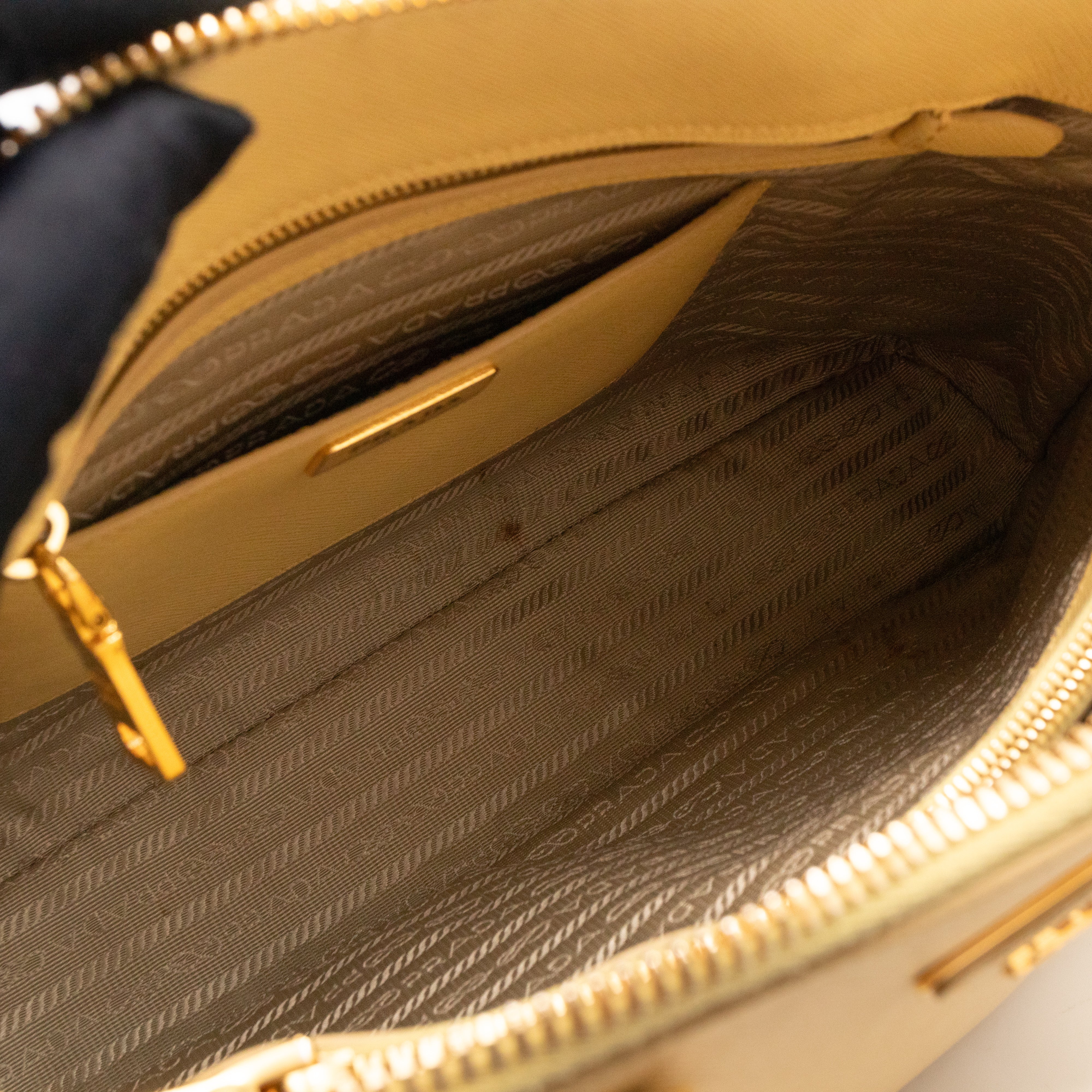 Promenade Large Yellow Saffiano Leather