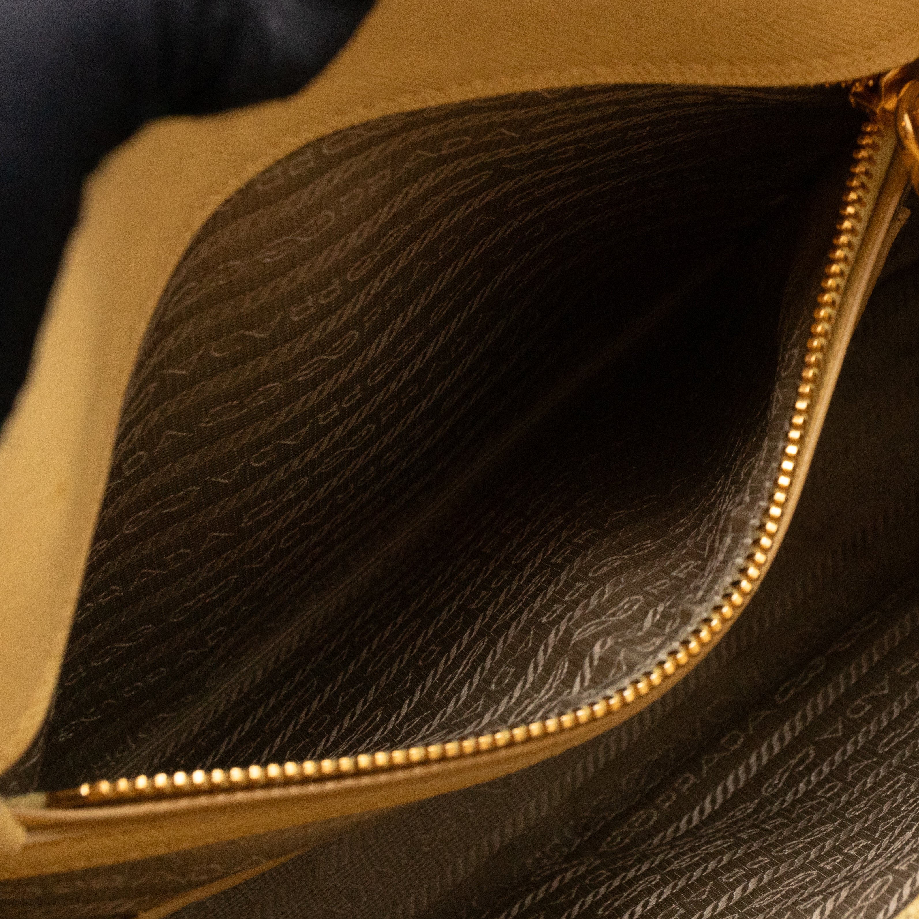 Promenade Large Yellow Saffiano Leather