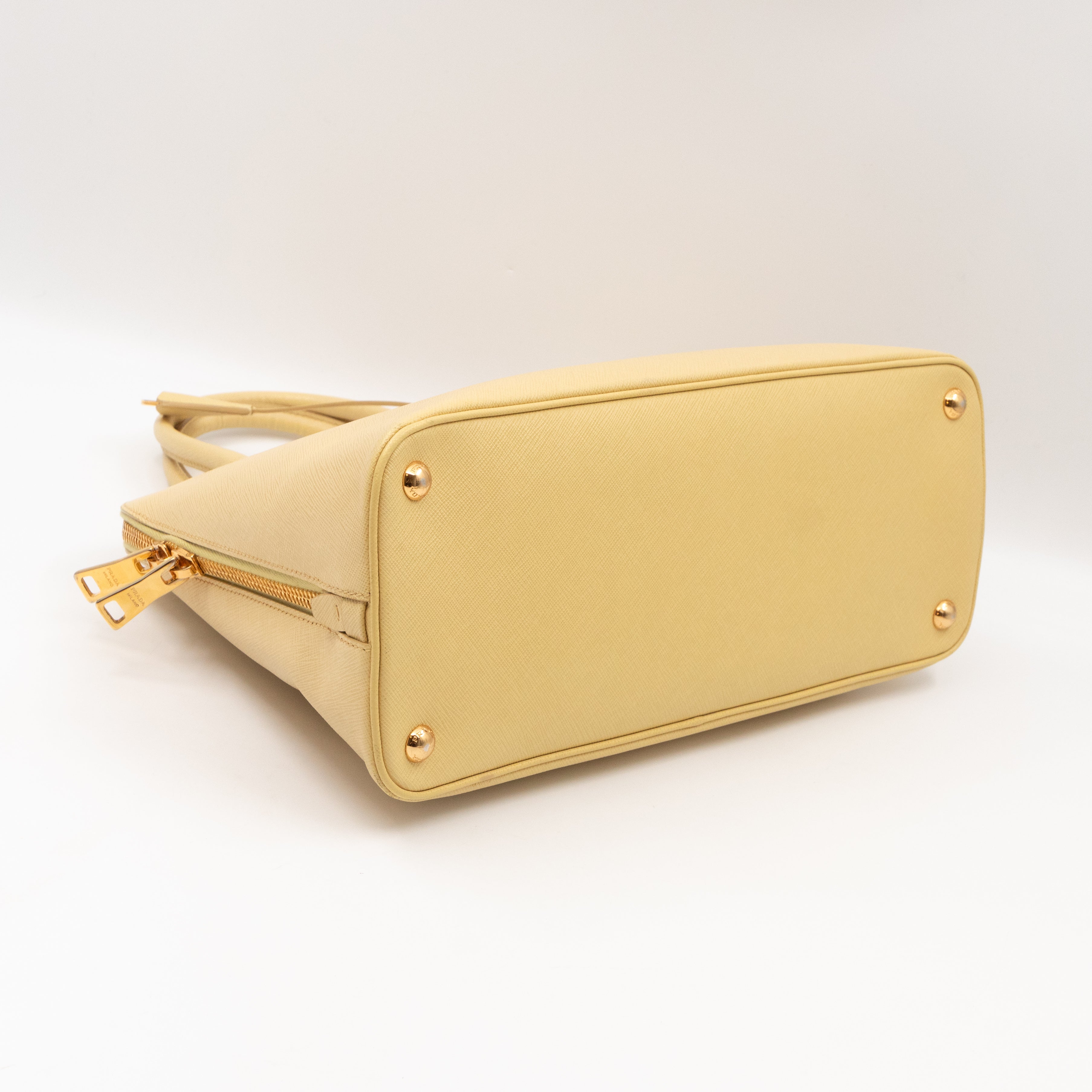 Promenade Large Yellow Saffiano Leather