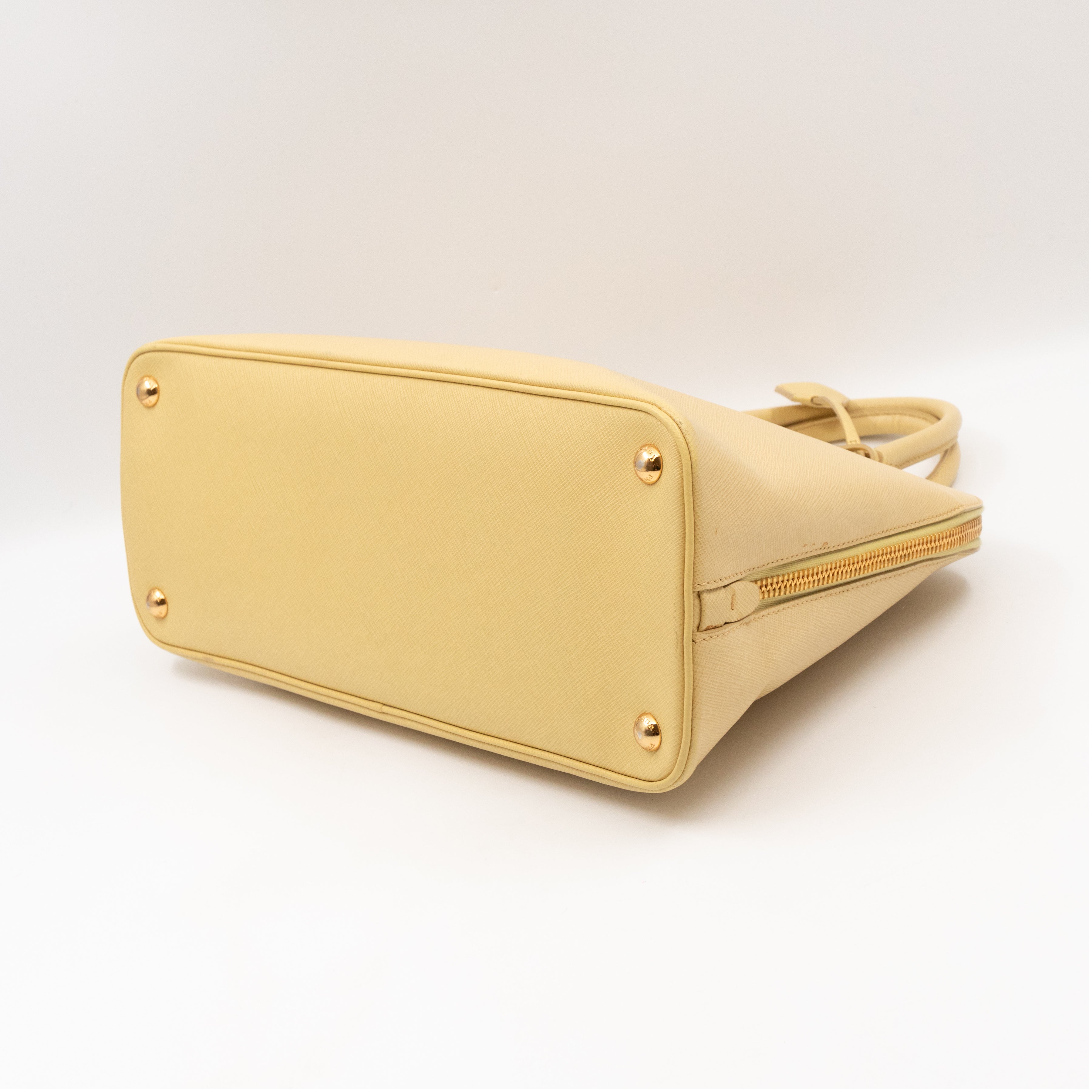 Promenade Large Yellow Saffiano Leather