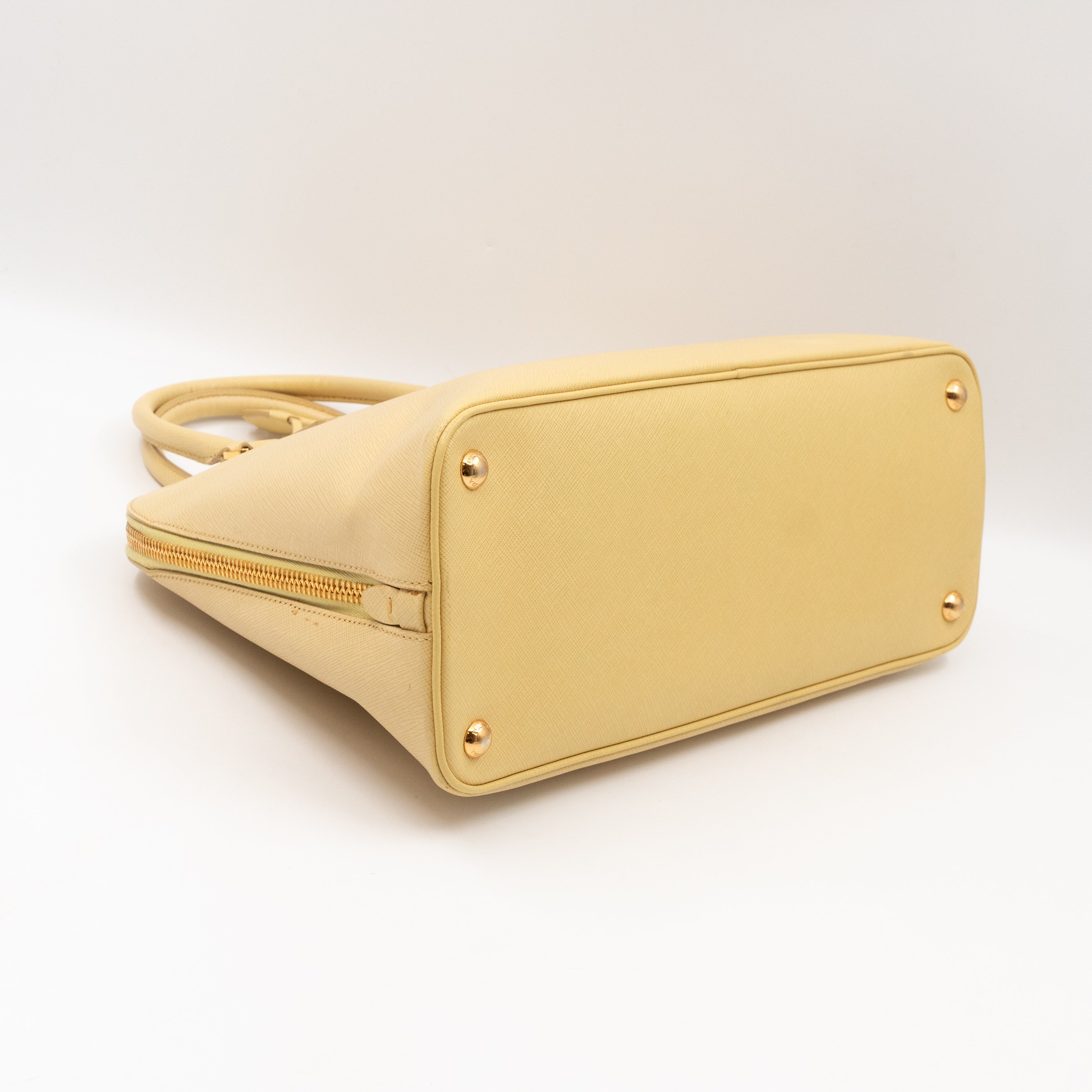 Promenade Large Yellow Saffiano Leather
