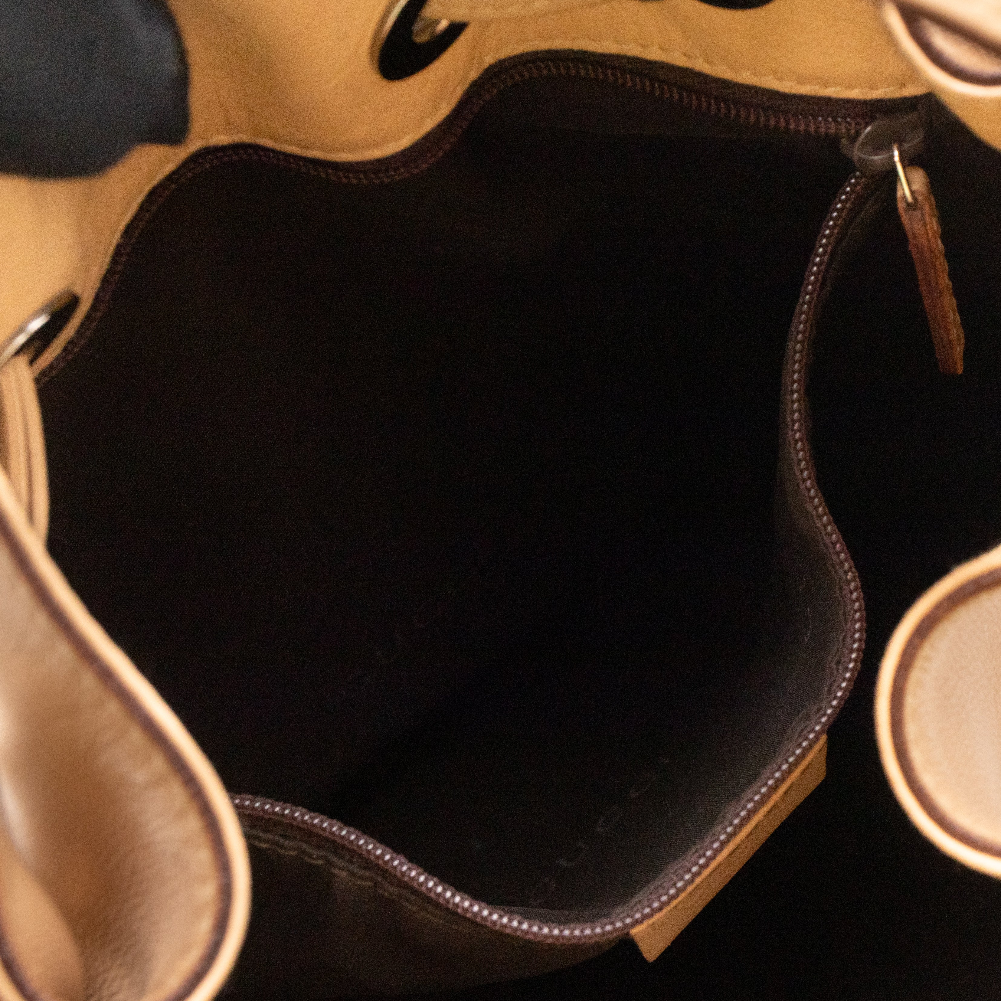 Vintage Drawstring Hobo Bag Beige Leather