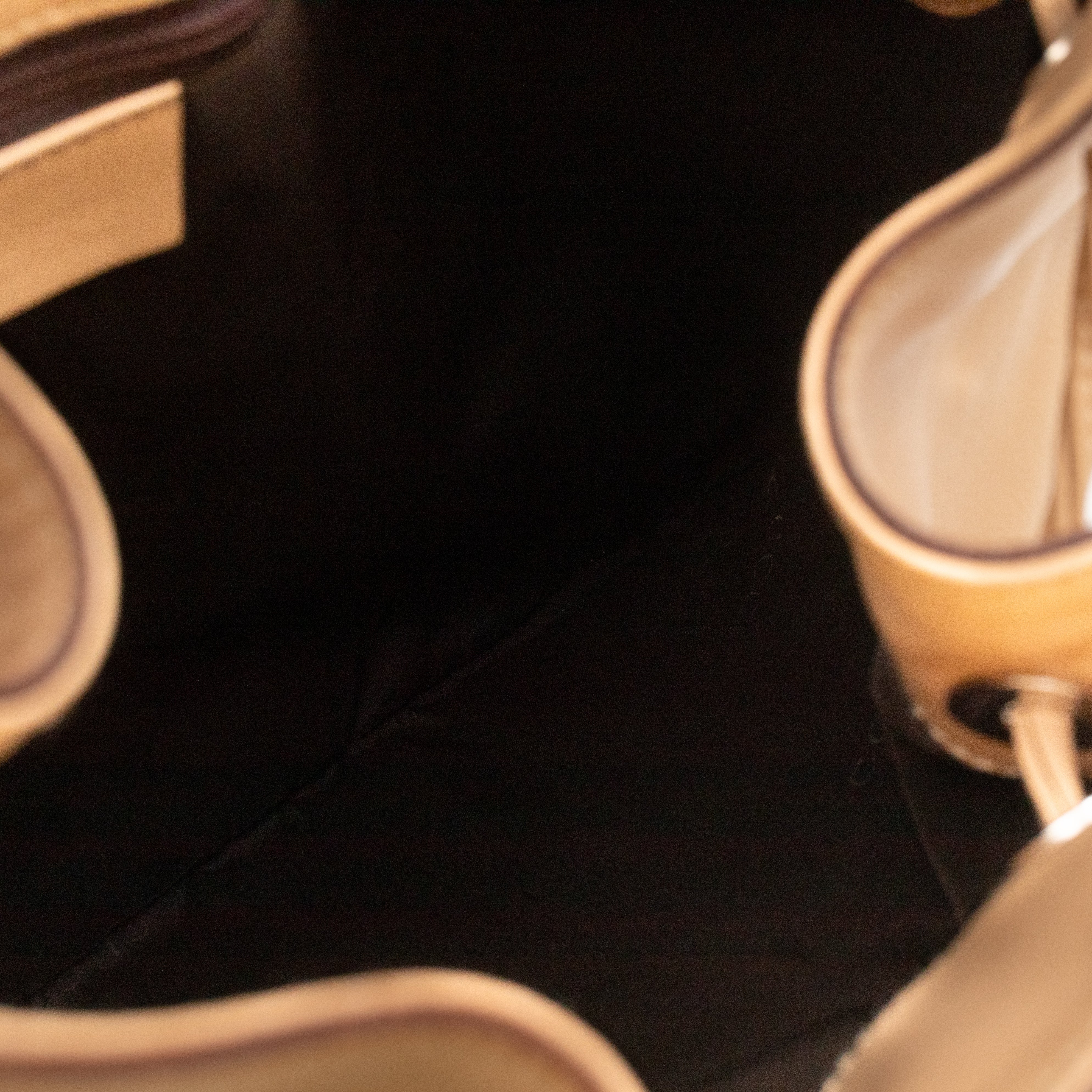 Vintage Drawstring Hobo Bag Beige Leather