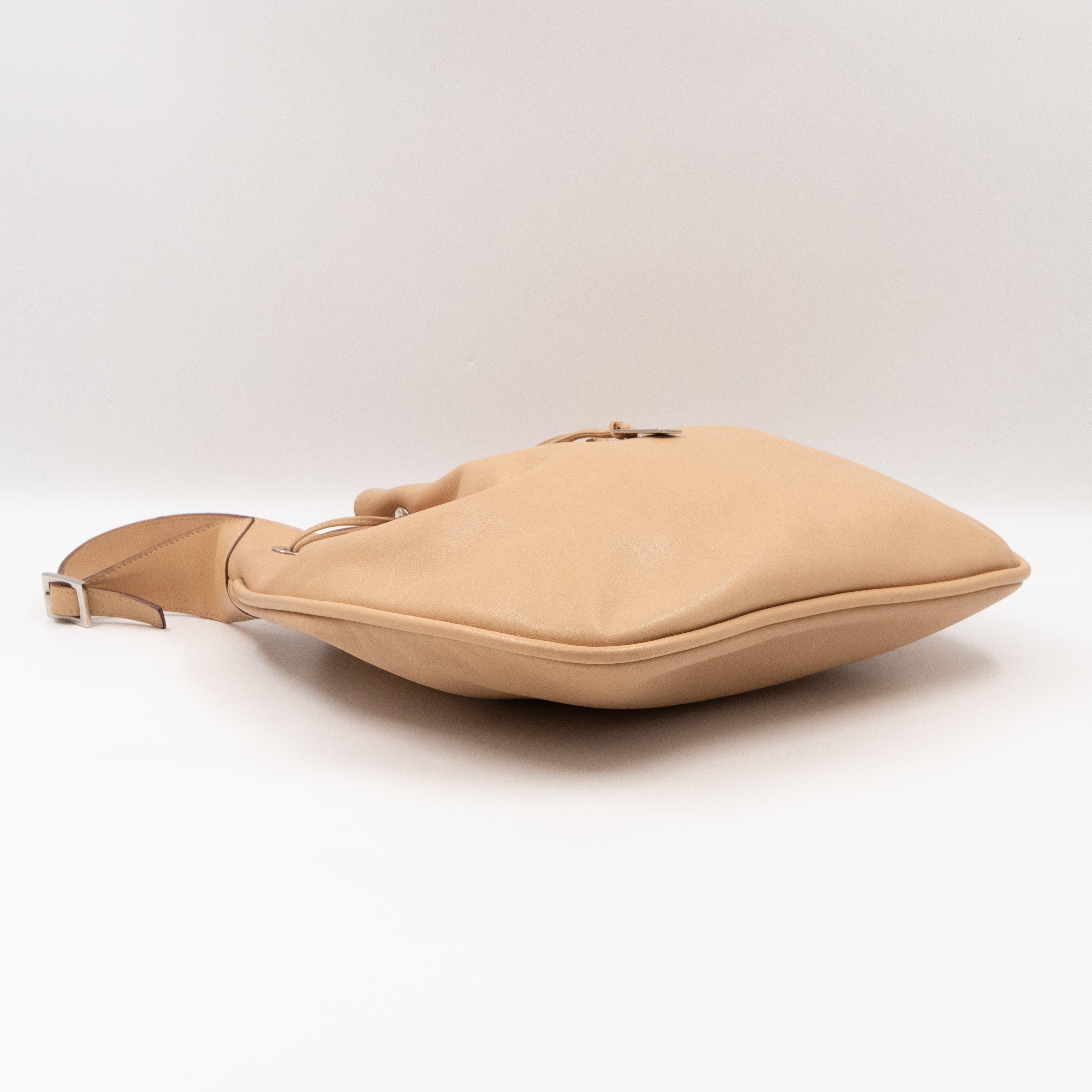 Vintage Drawstring Hobo Bag Beige Leather