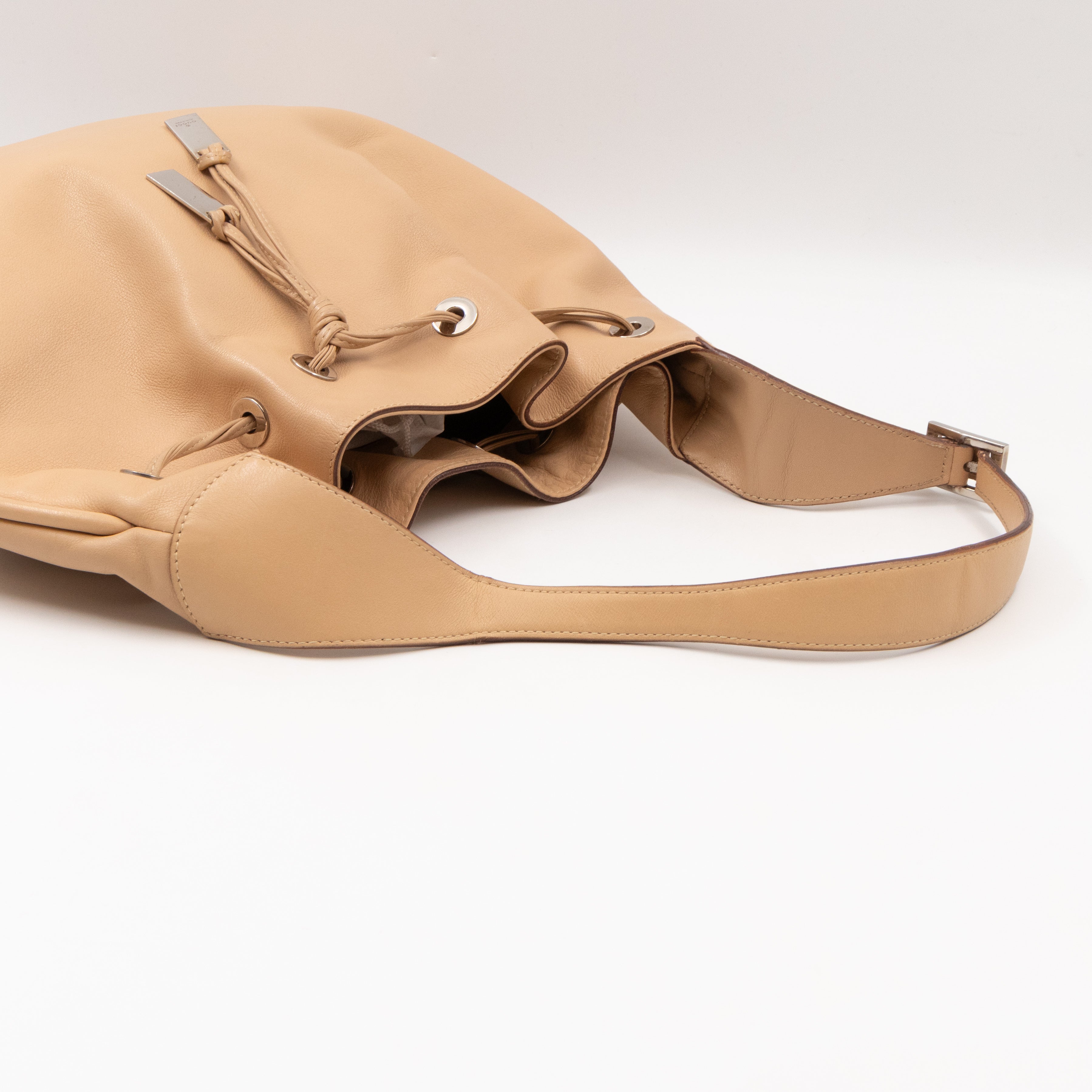 Vintage Drawstring Hobo Bag Beige Leather