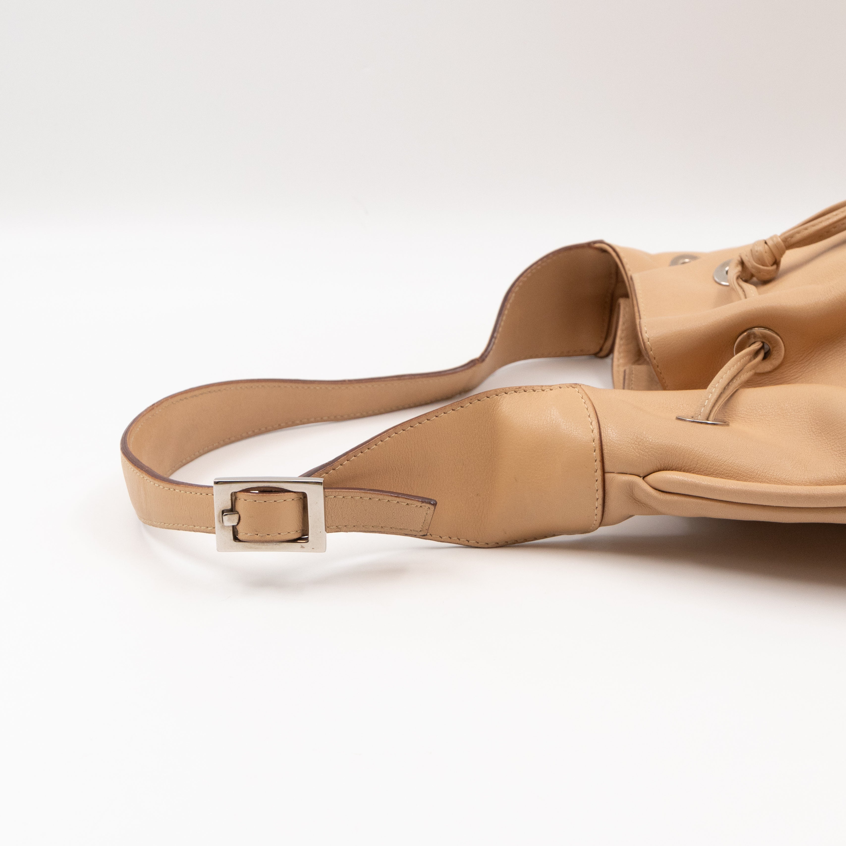 Vintage Drawstring Hobo Bag Beige Leather