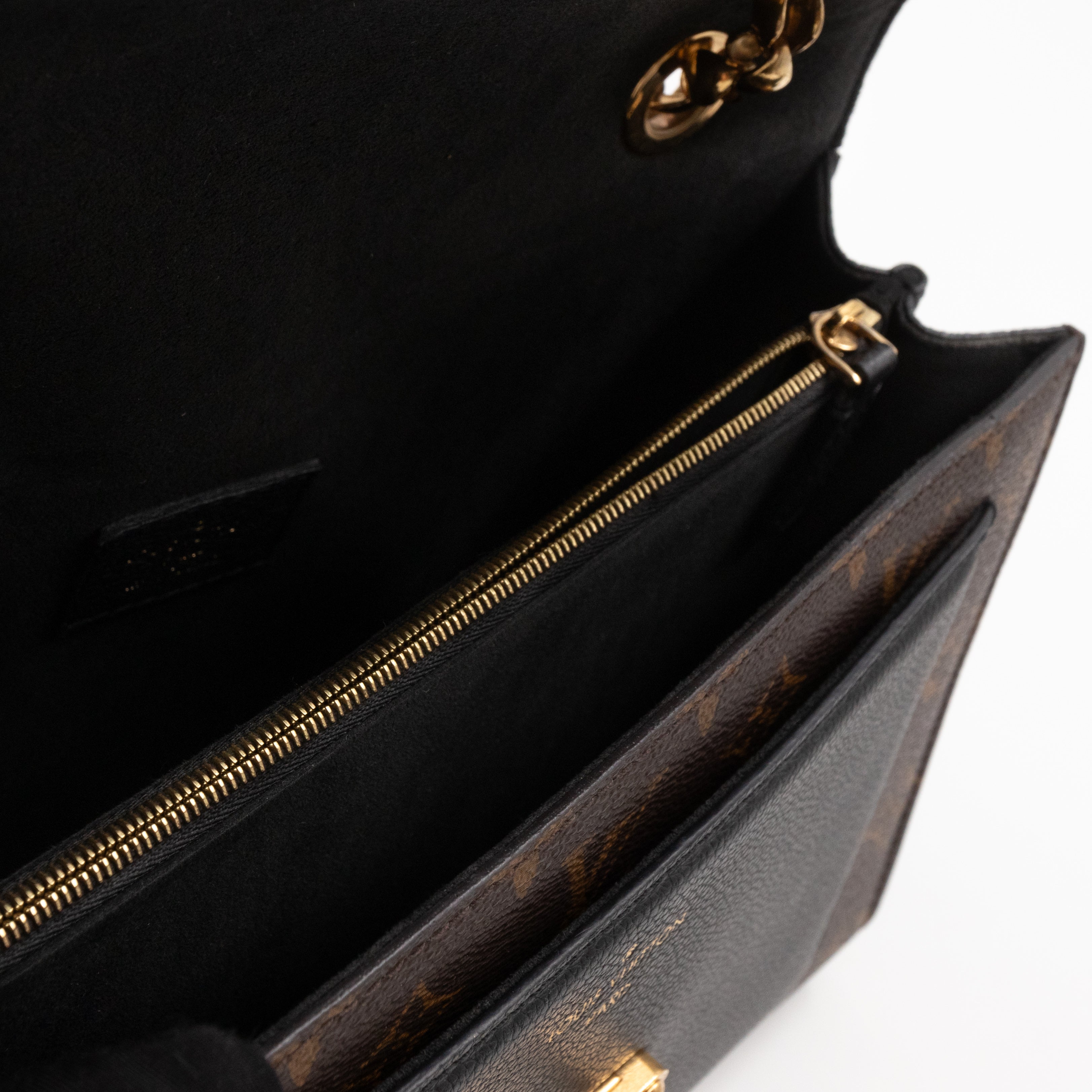 Victoire Monogram Black