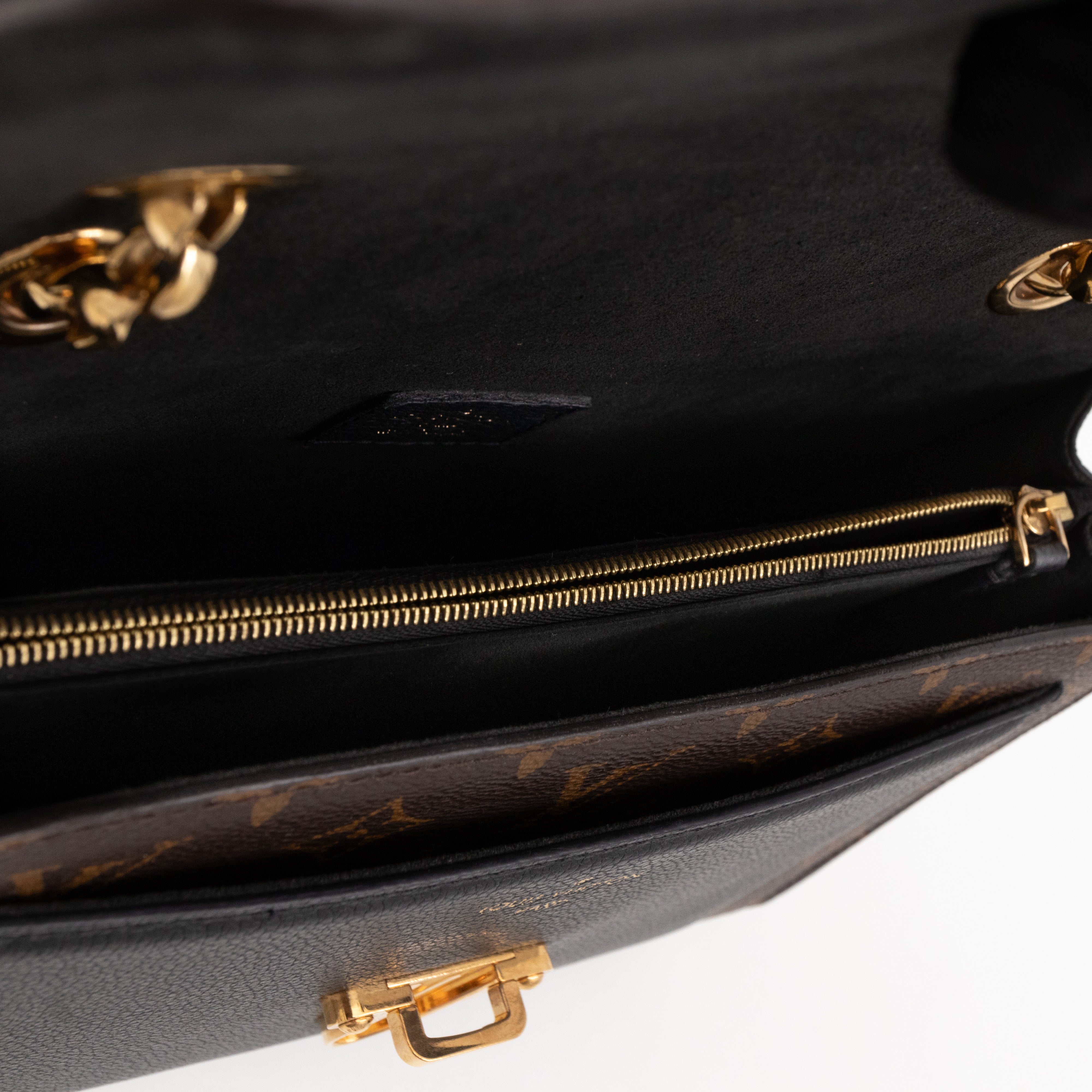 Victoire Monogram Black