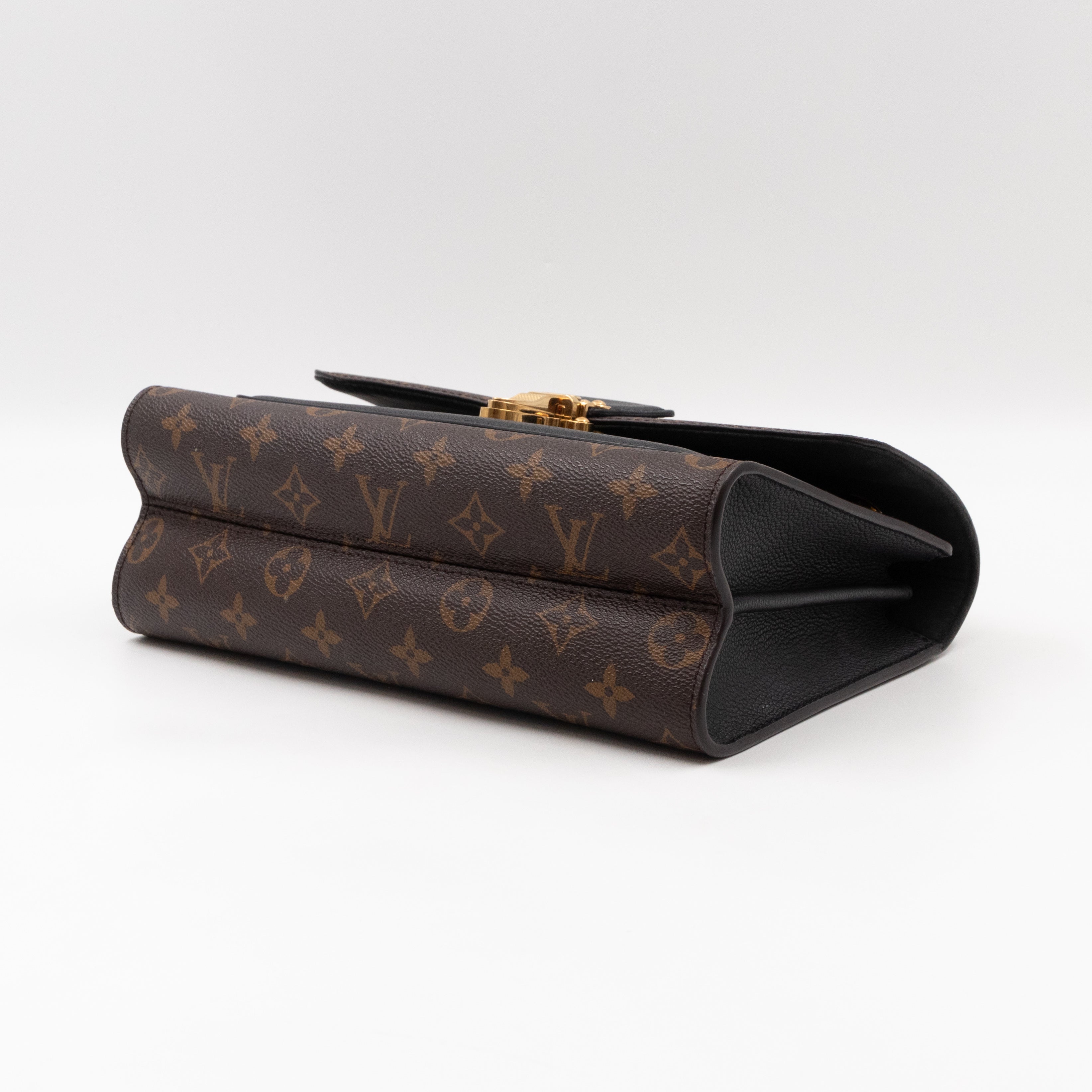 Victoire Monogram Black