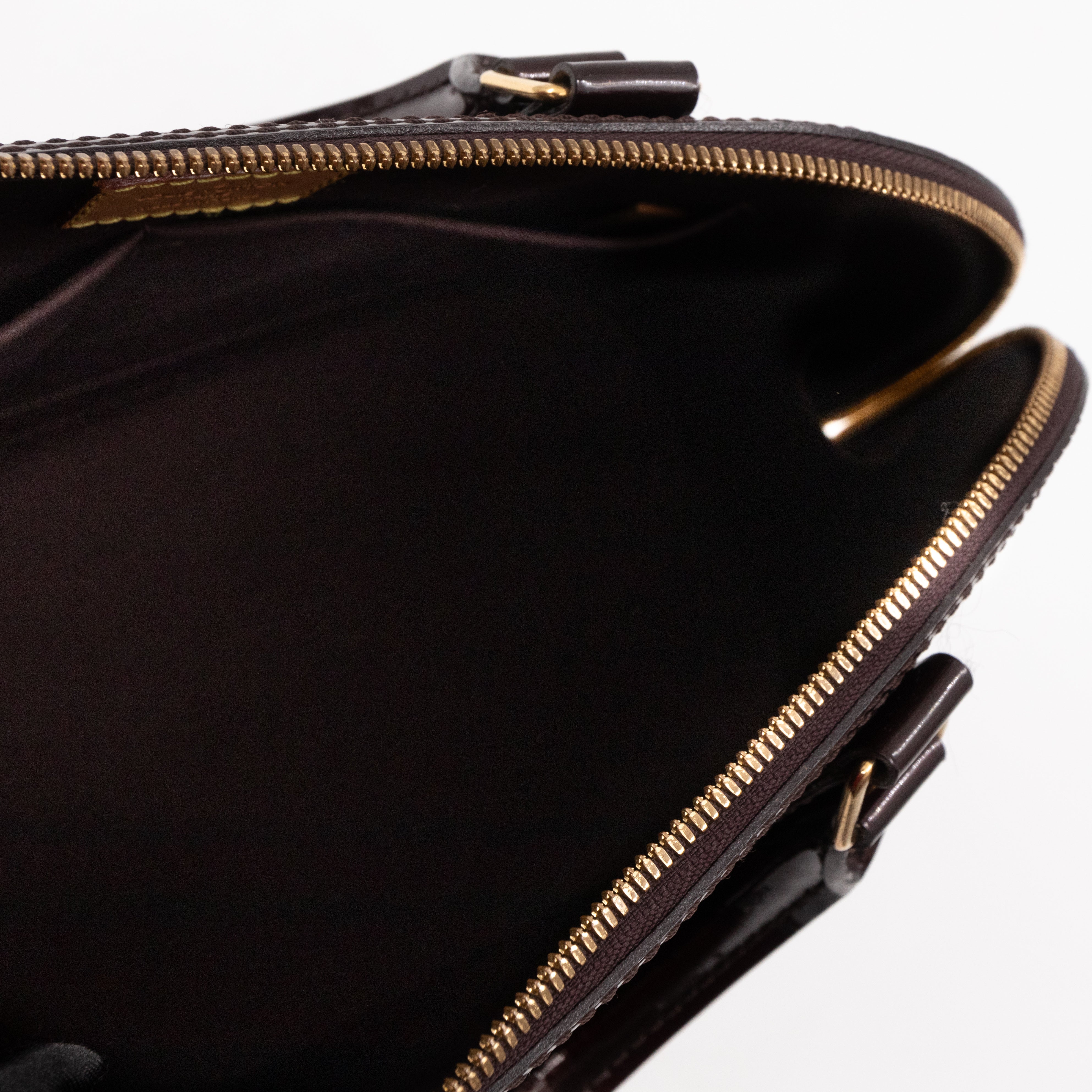 Alma PM Amarante Vernis Leather