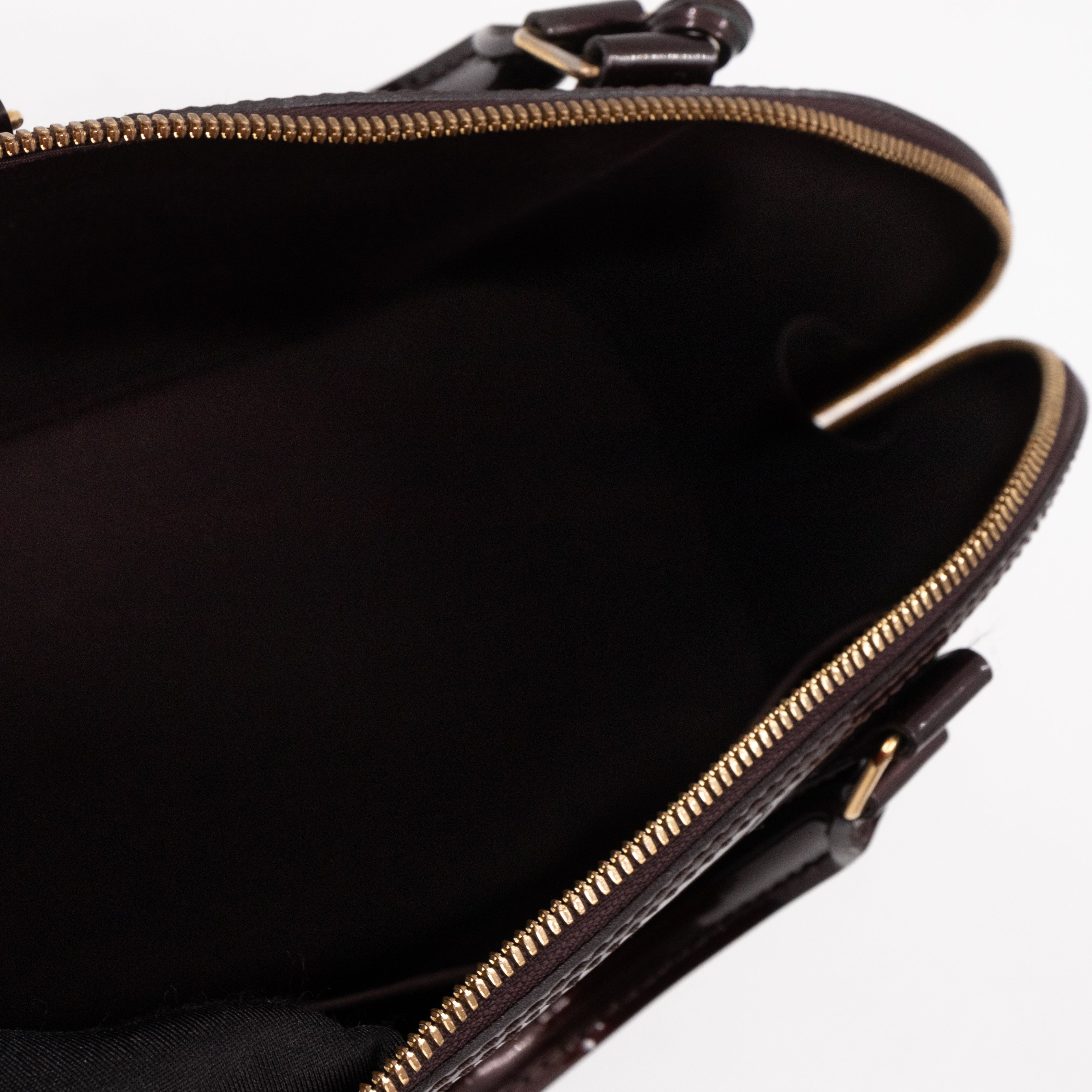 Alma PM Amarante Vernis Leather