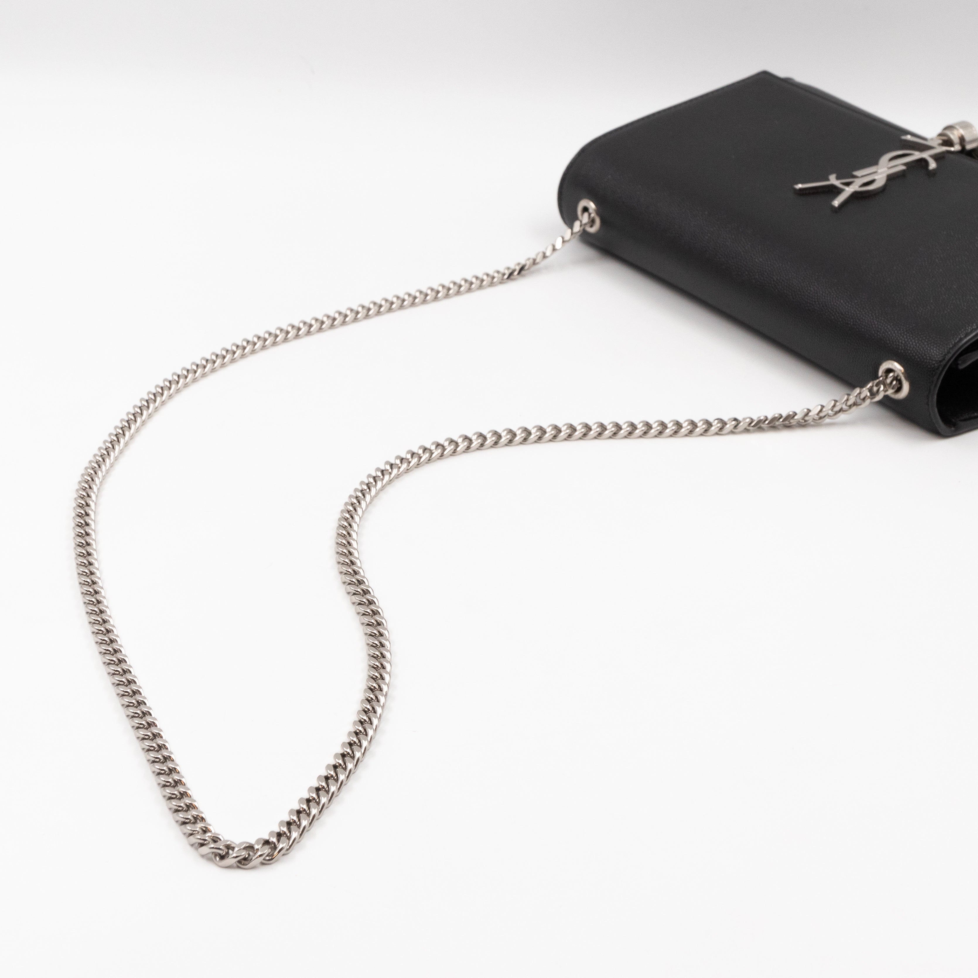 Kate Medium Tassel Black Grained Leather Silver