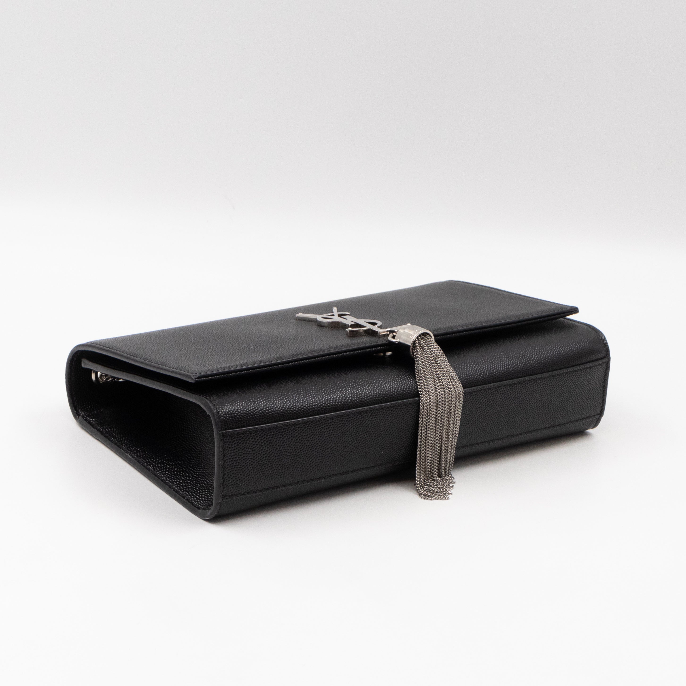 Kate Medium Tassel Black Grained Leather Silver
