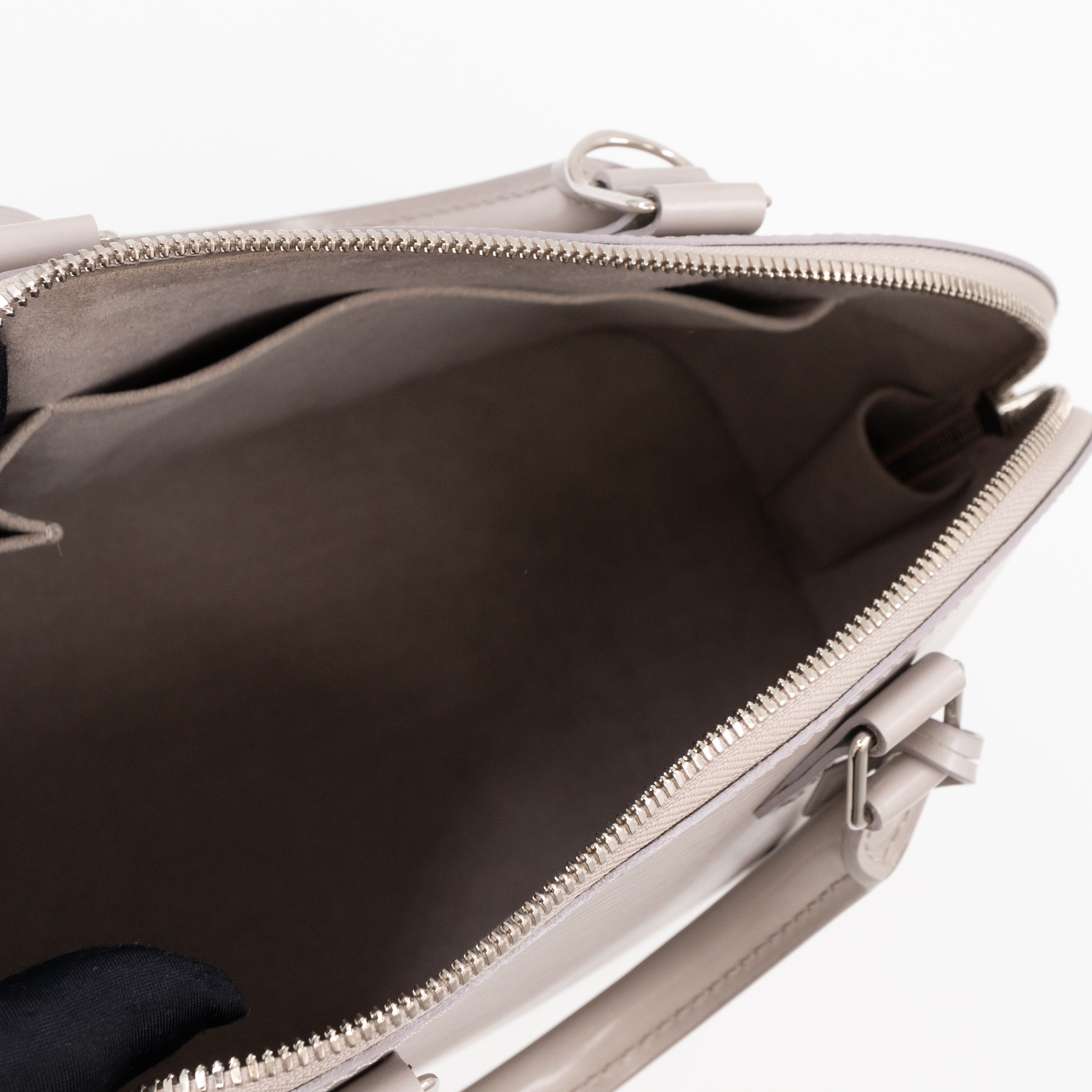 Alma PM Gres Epi Leather