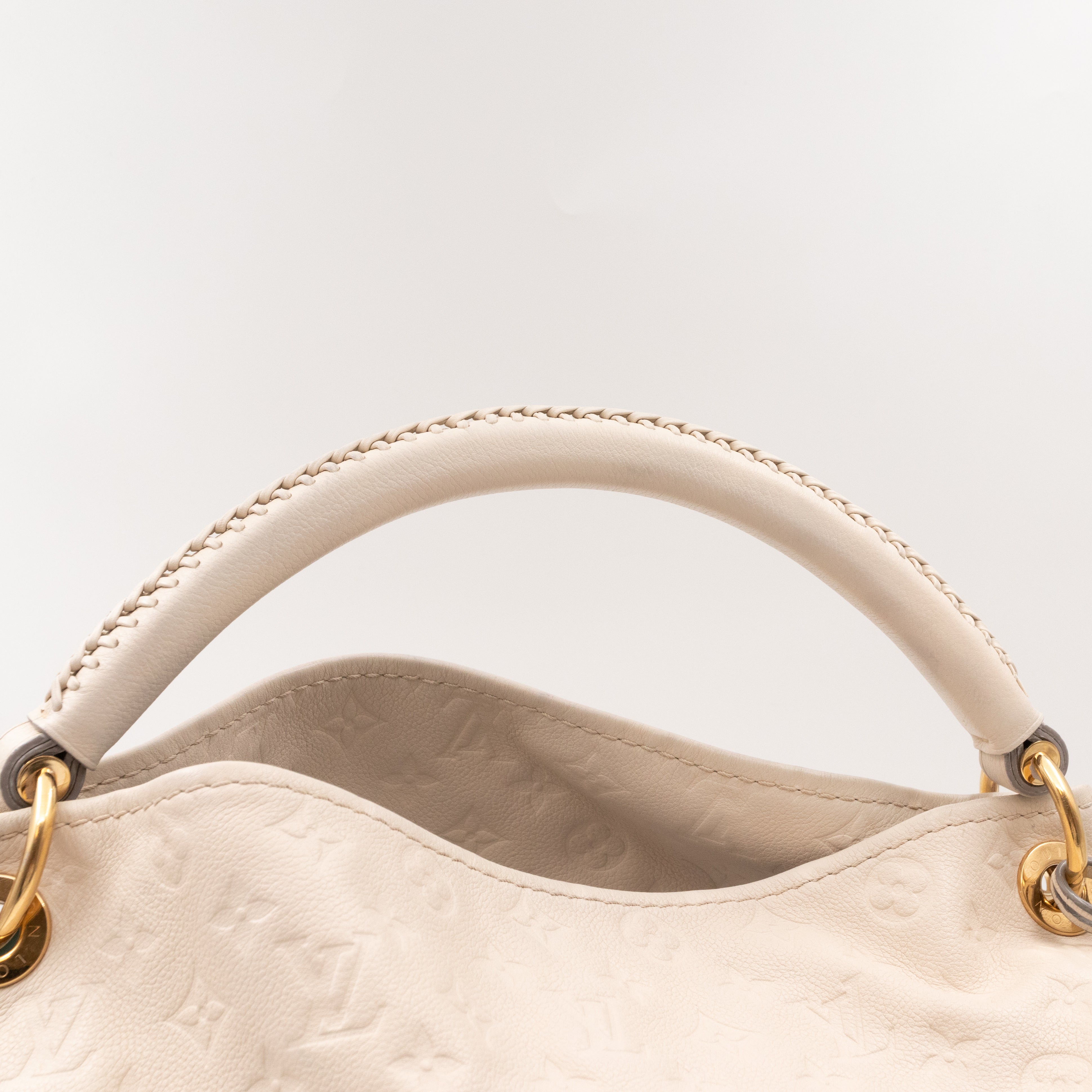 Artsy MM Monogram Empreinte White